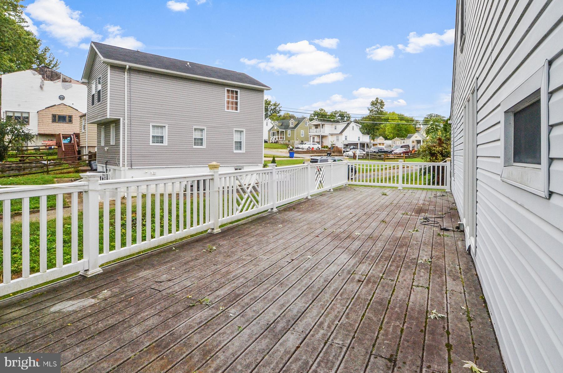 ROSEDALE GARDENS - Residential