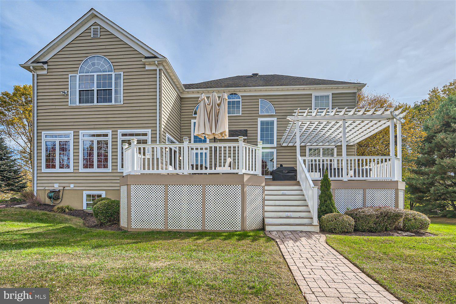 BEAVERBROOK - Residential