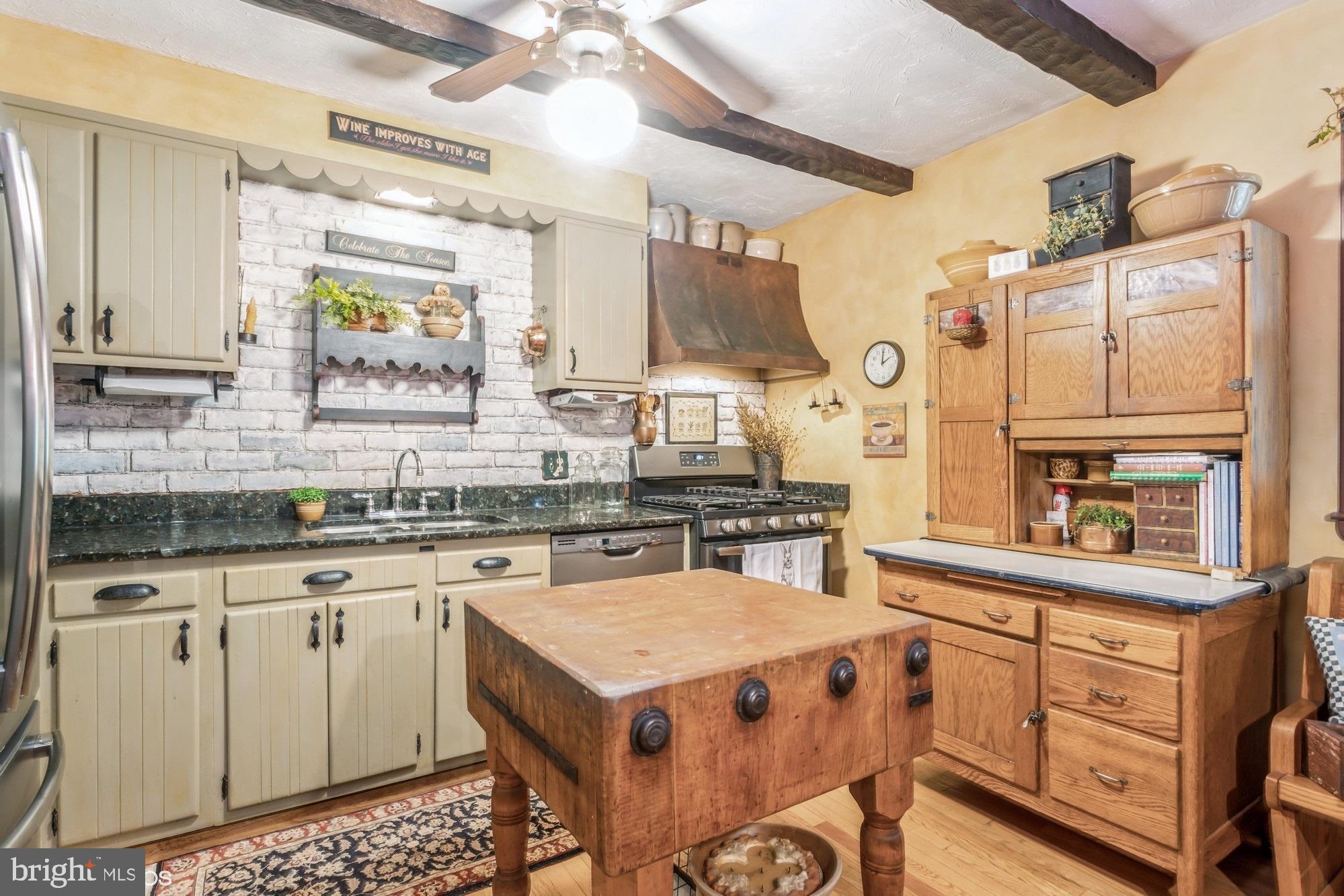 HOWARD PARK - Residential