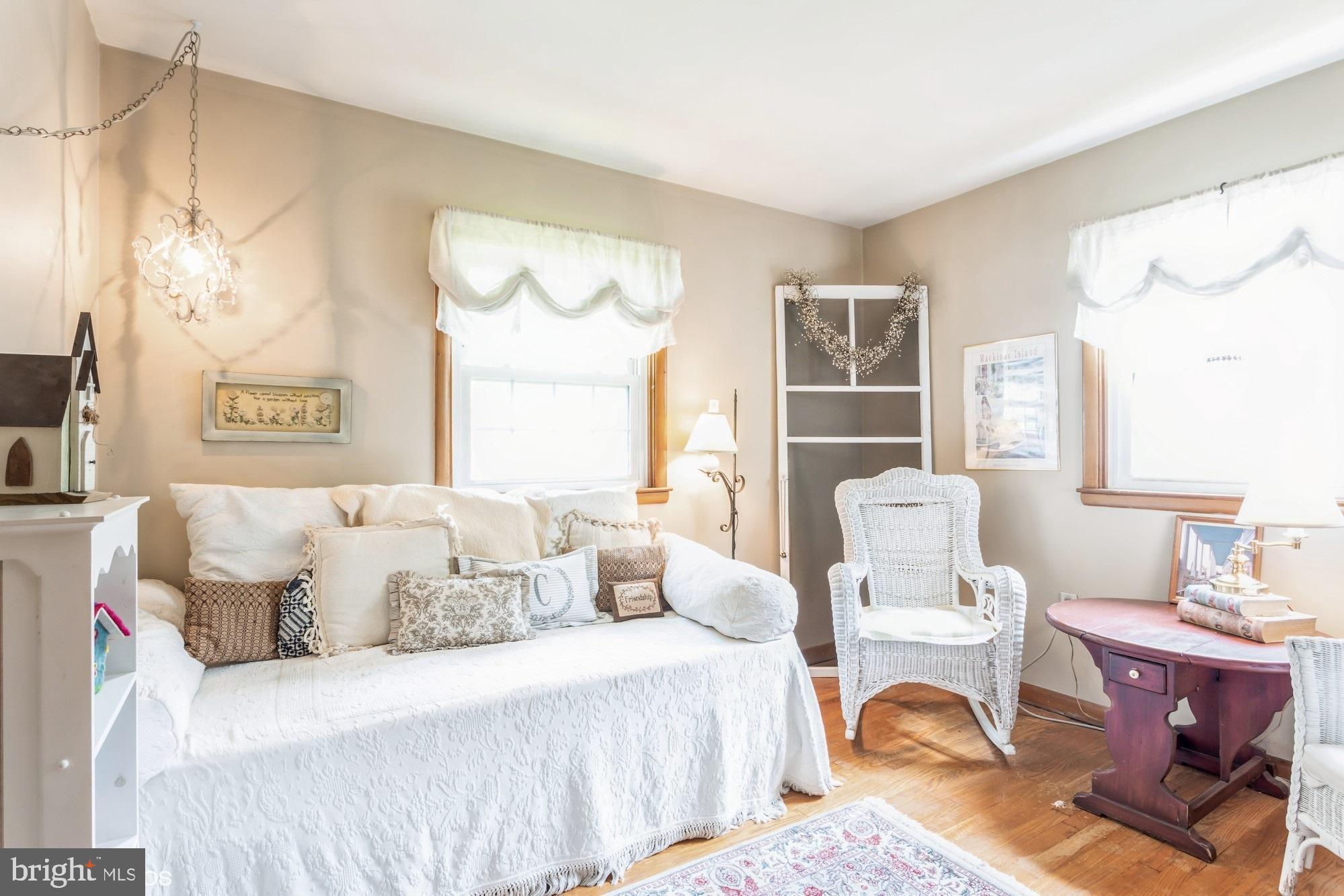 HOWARD PARK - Residential