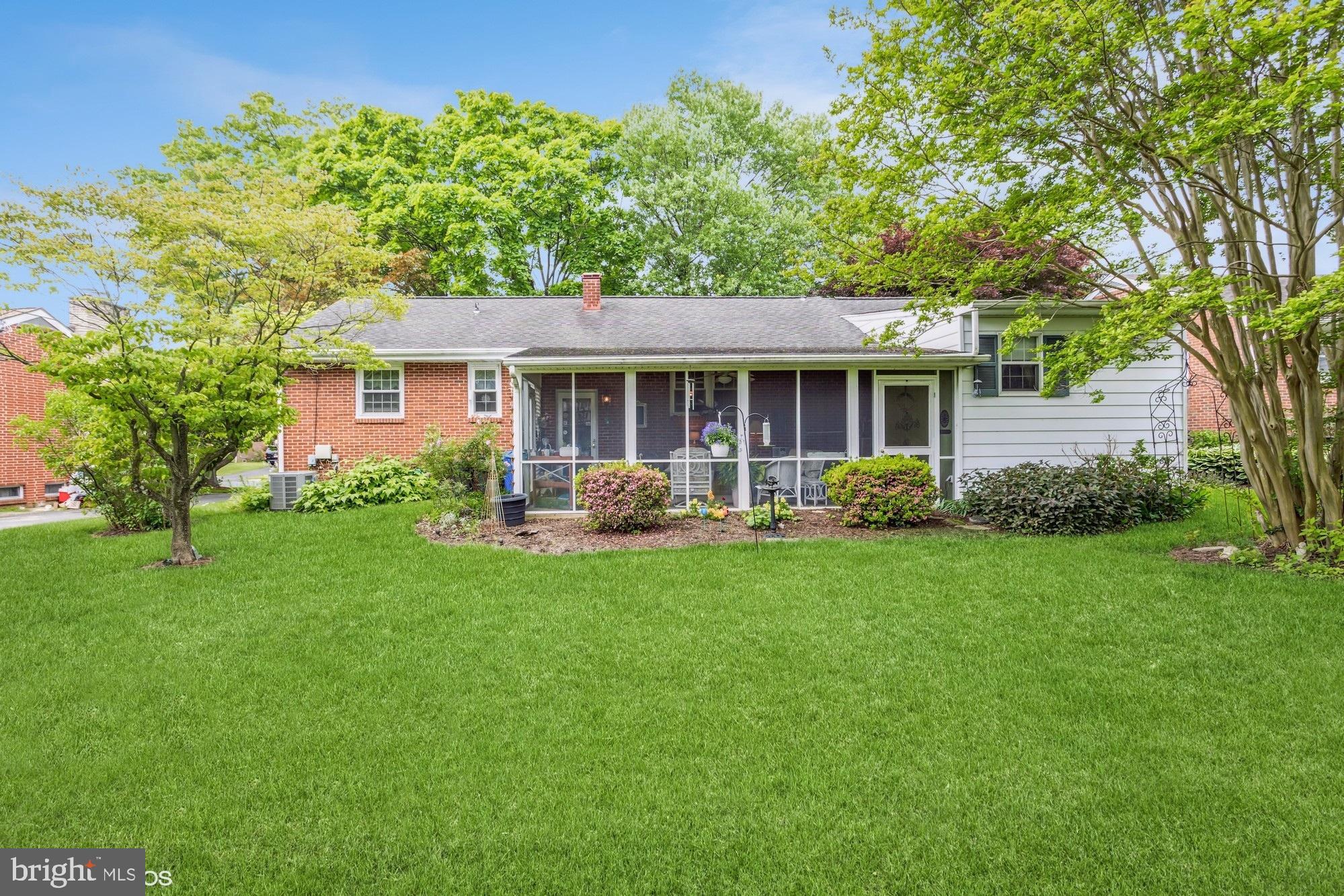 HOWARD PARK - Residential