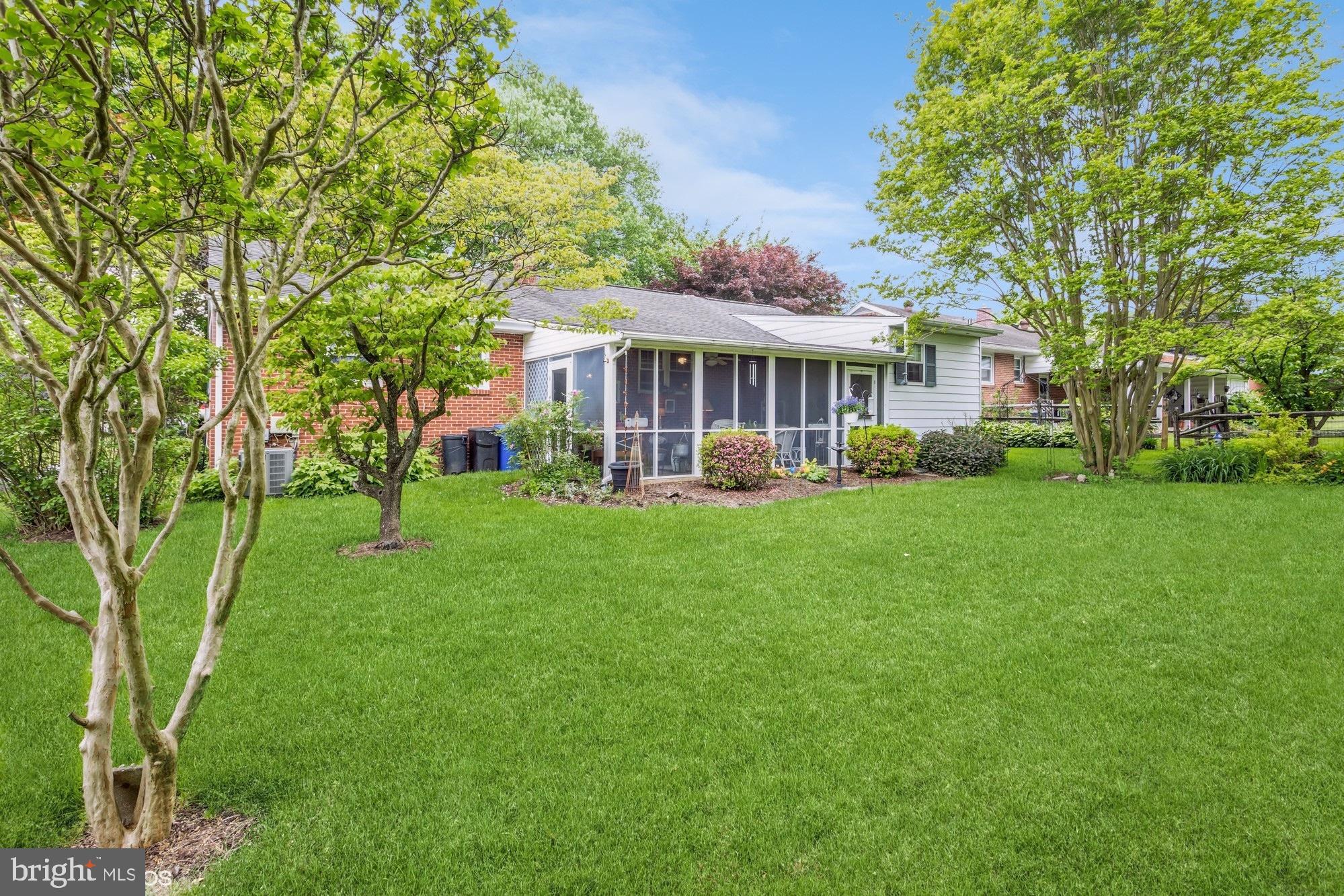 HOWARD PARK - Residential