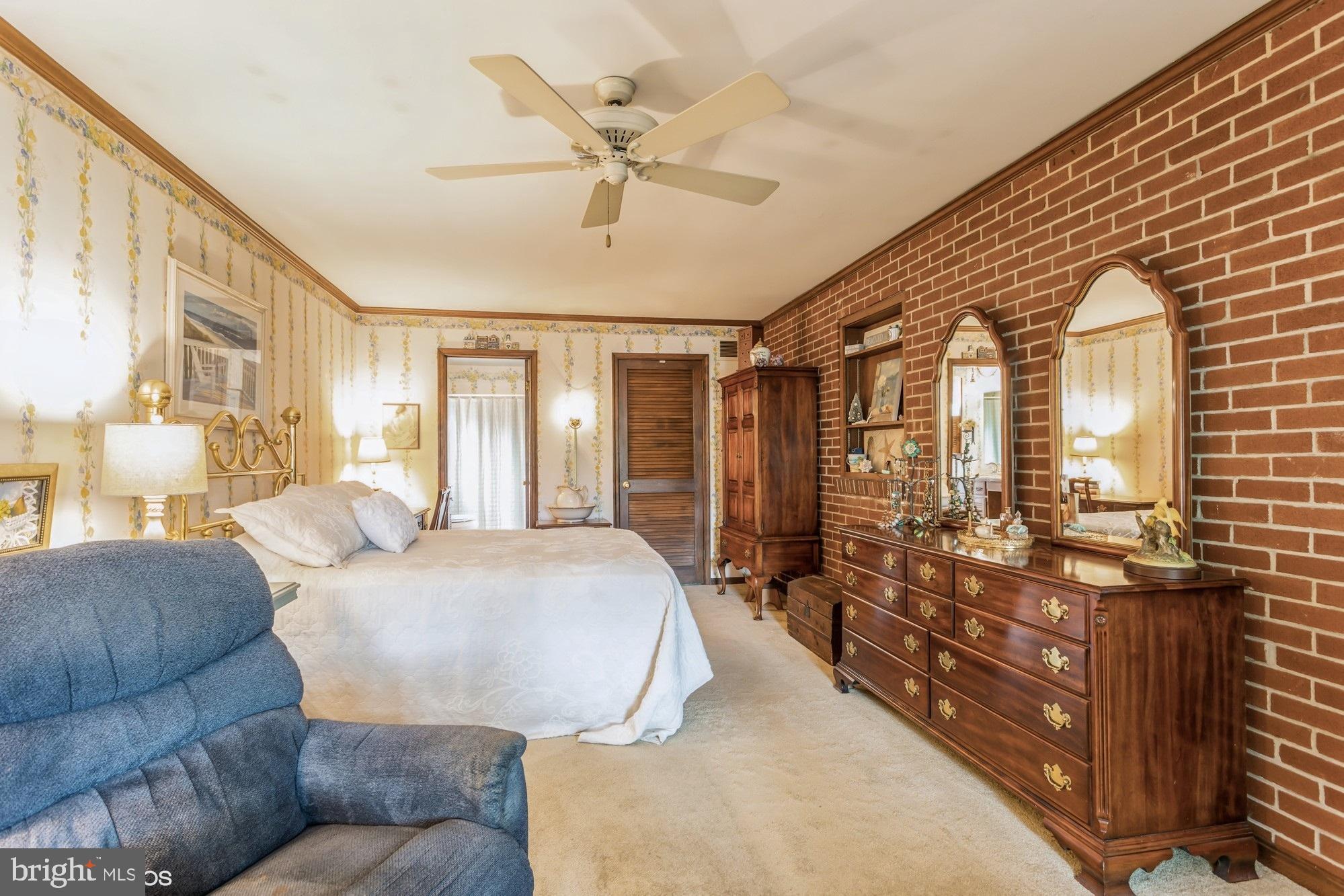 HOWARD PARK - Residential