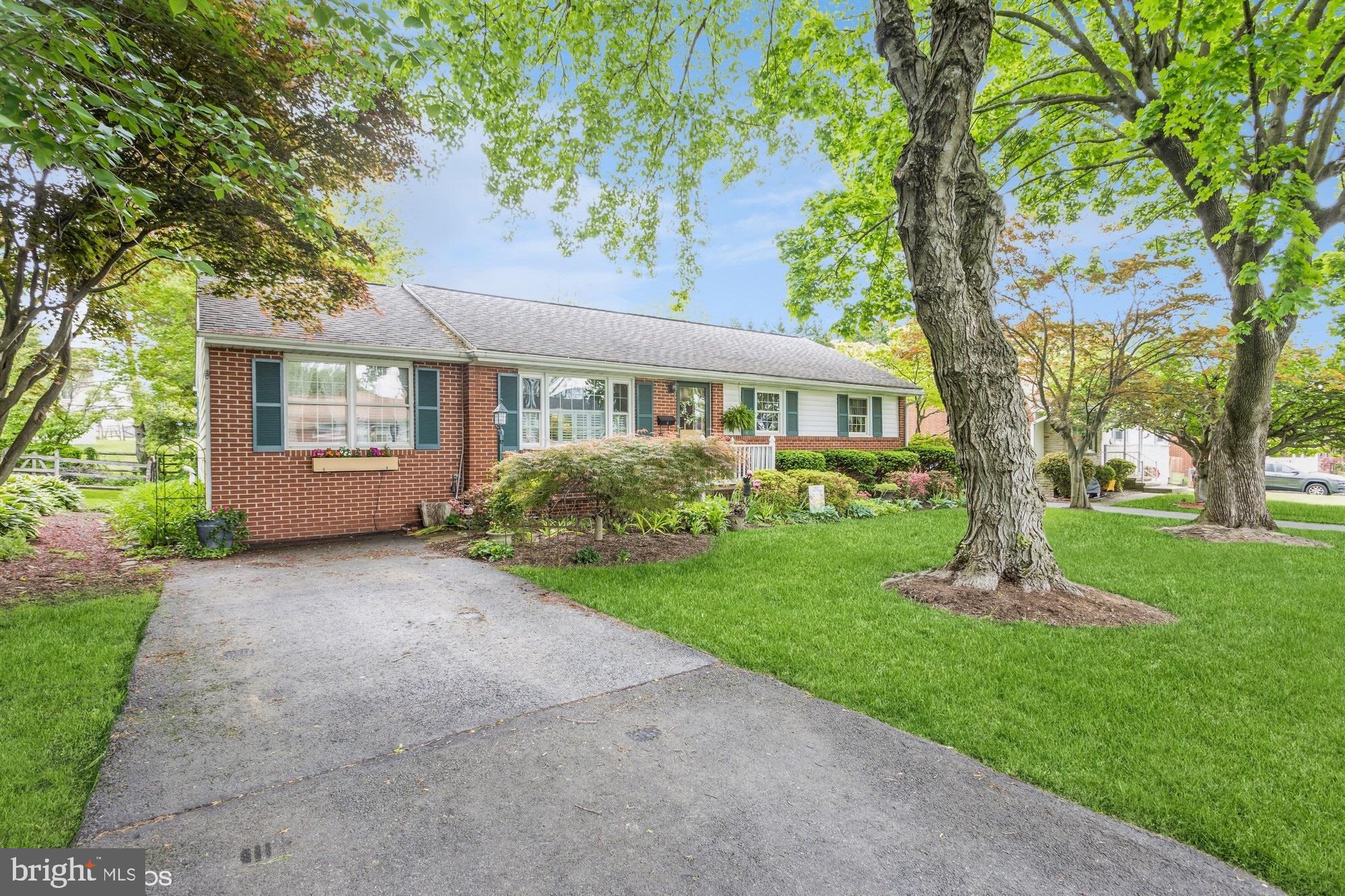 HOWARD PARK - Residential