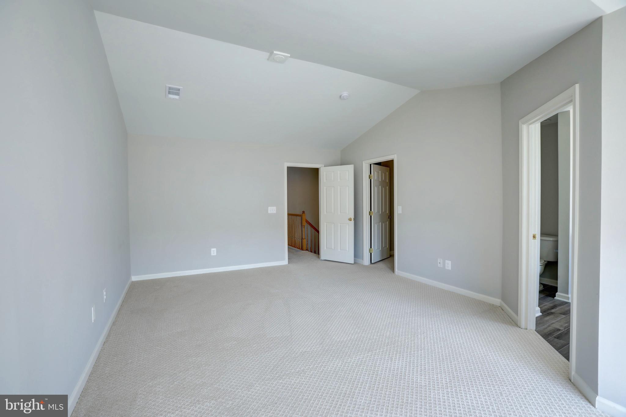 LAKELAND PLACE - Residential