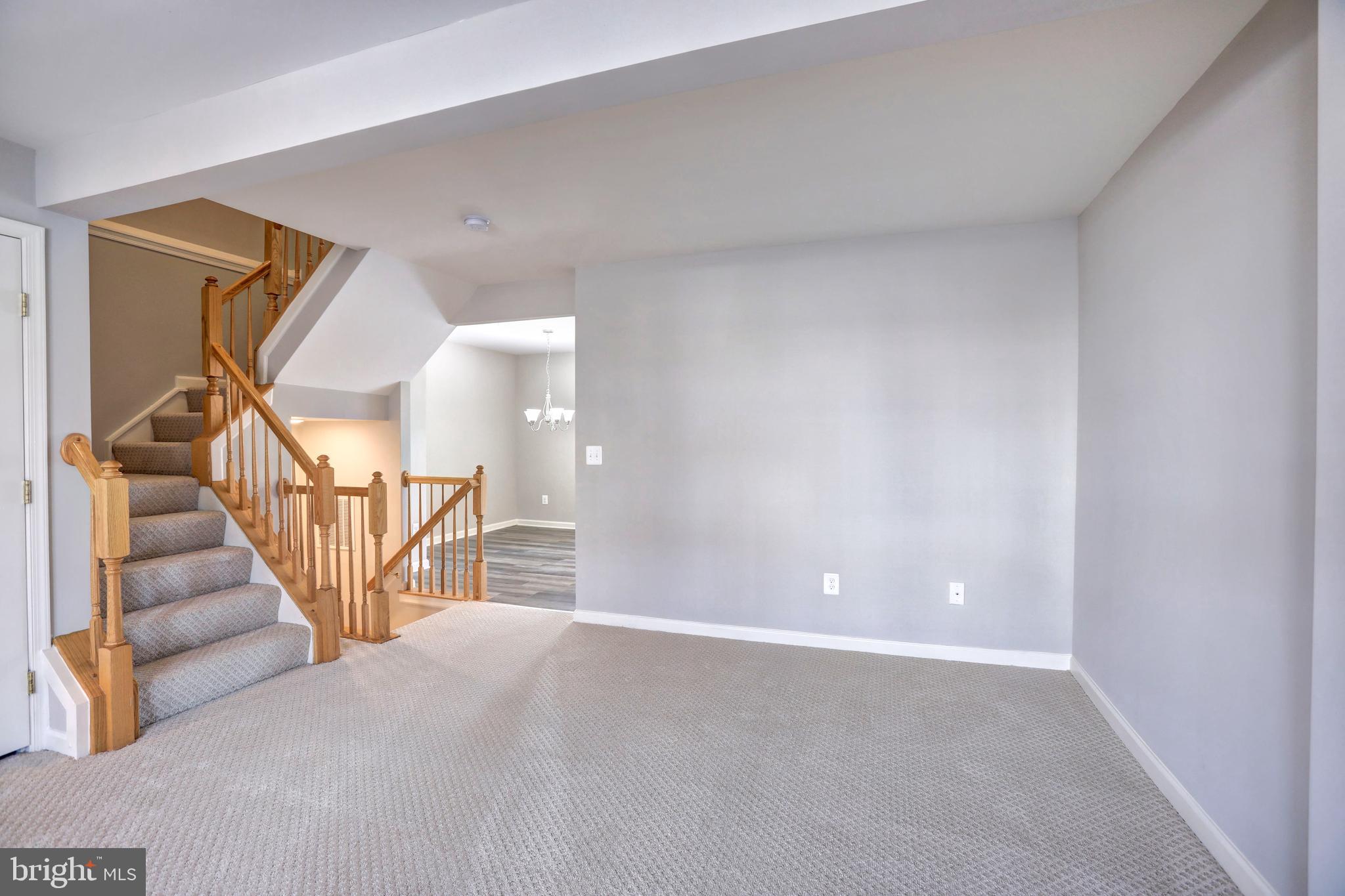 LAKELAND PLACE - Residential