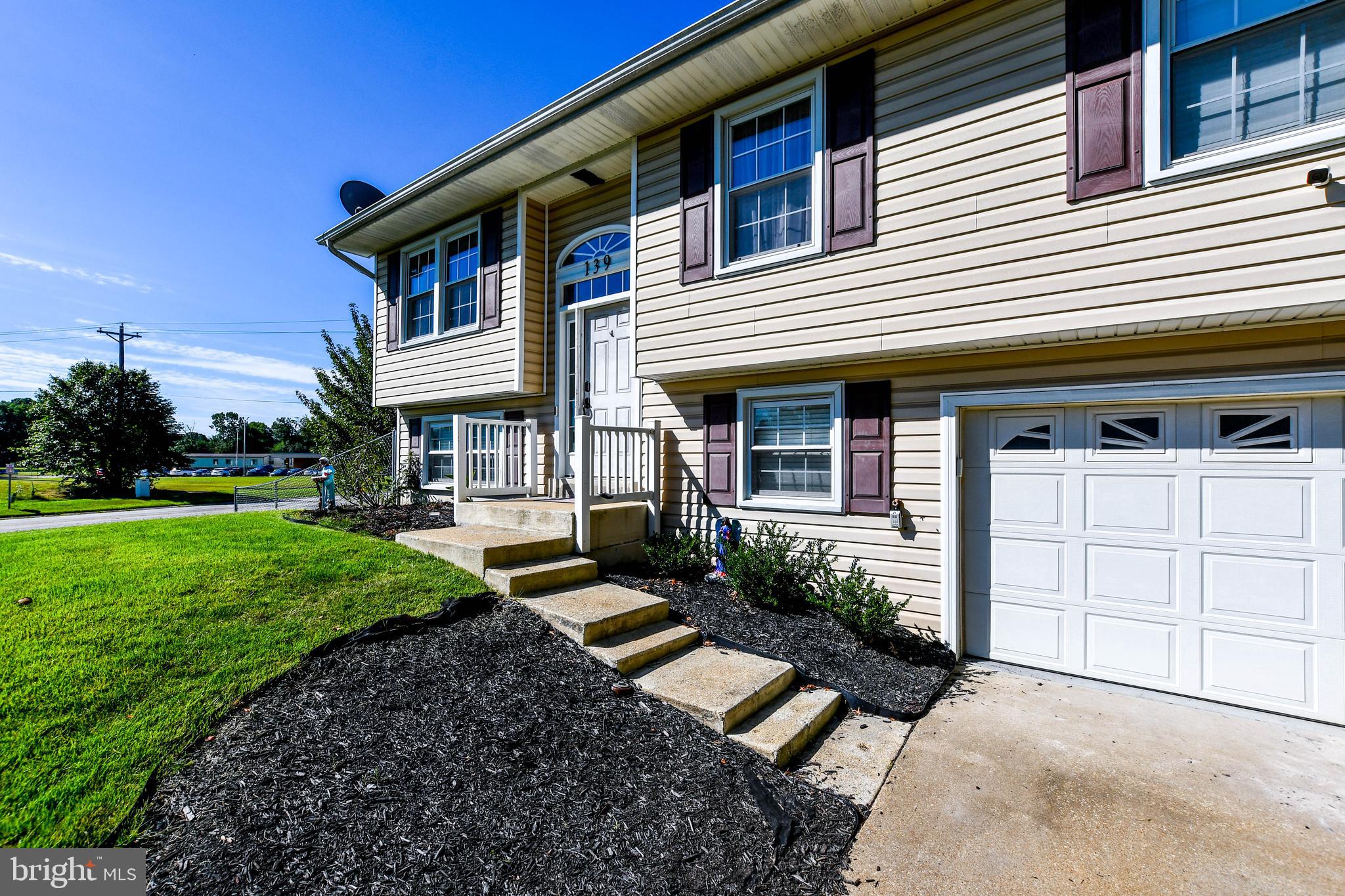 ST CHARLES - CARRINGTON - Residential