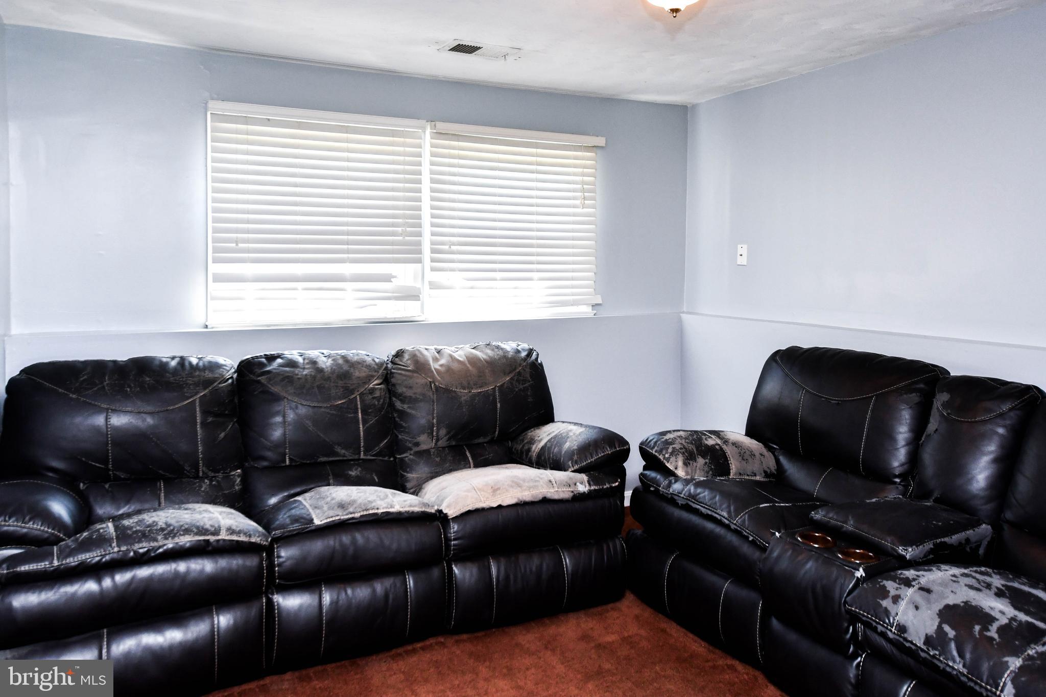 ST CHARLES - CARRINGTON - Residential