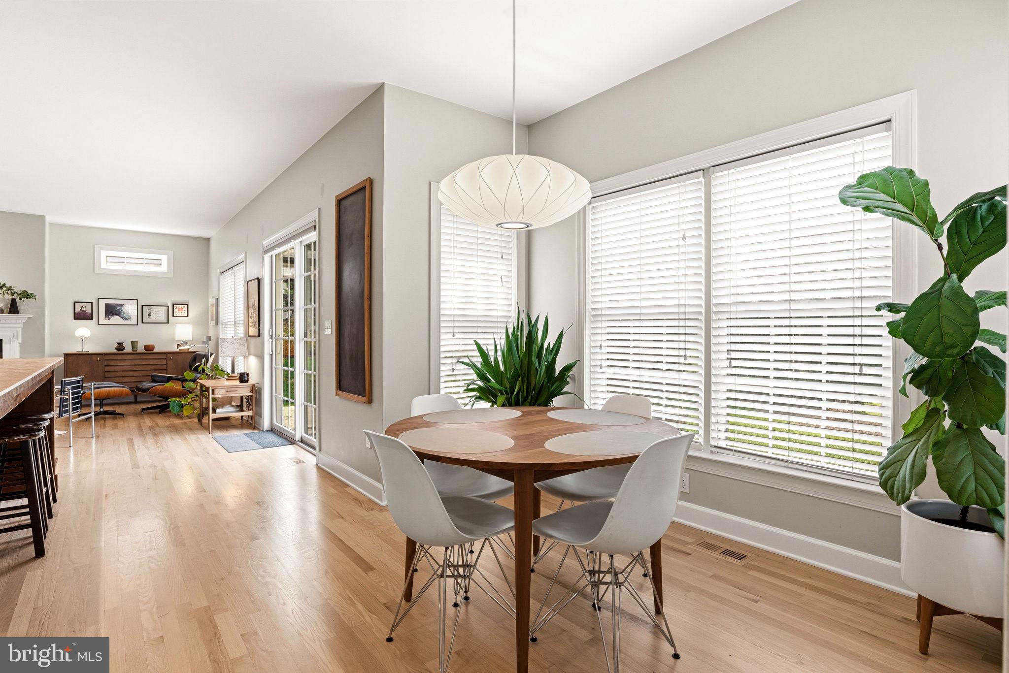 SOUTHPOINT MEADOWS - Residential