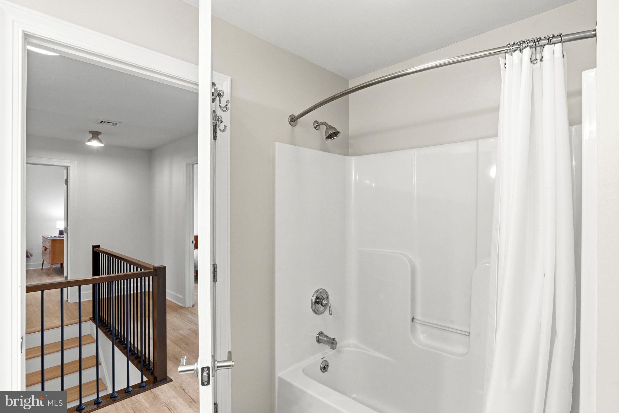 SOUTHPOINT MEADOWS - Residential