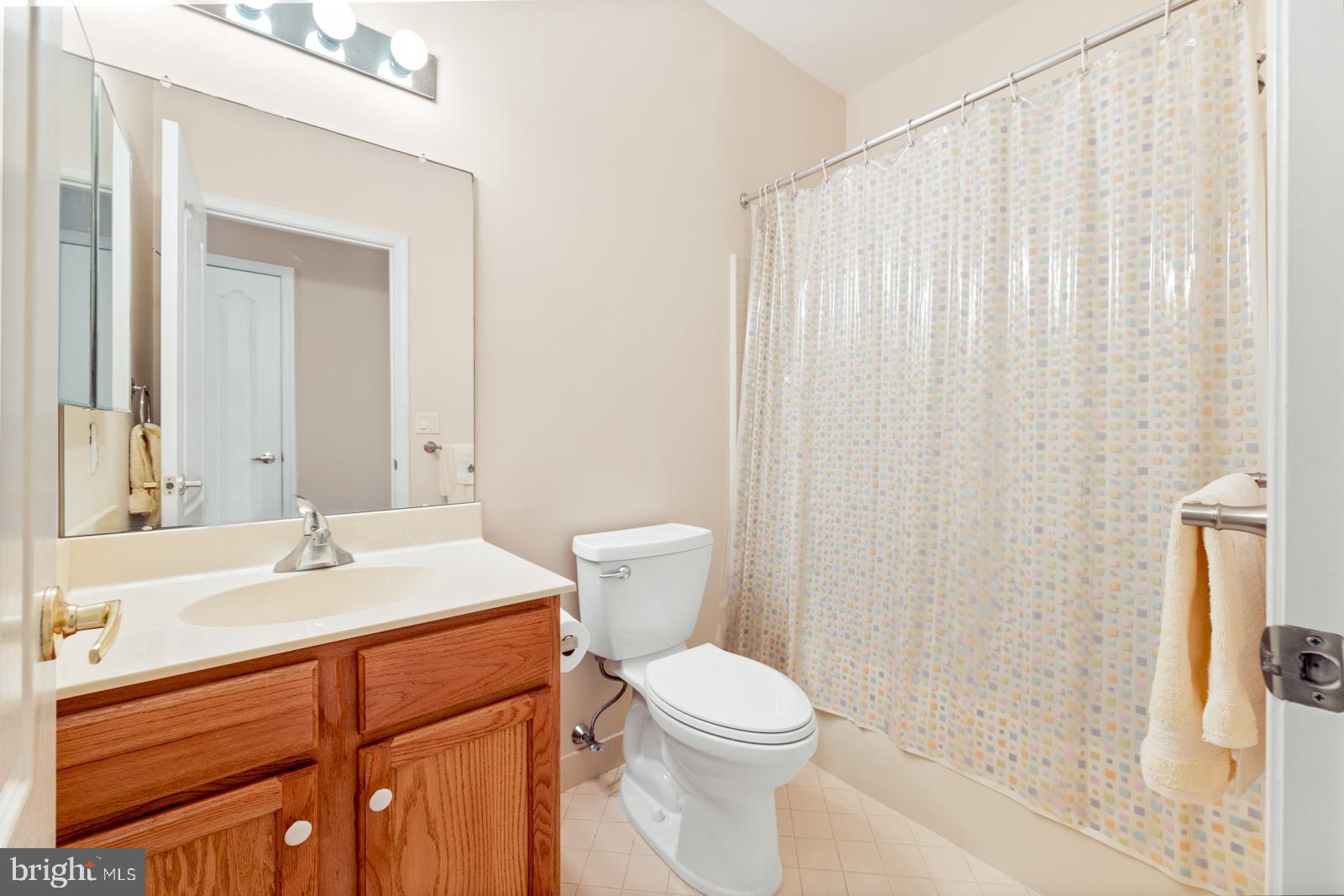 LEGACY OAKS - Residential