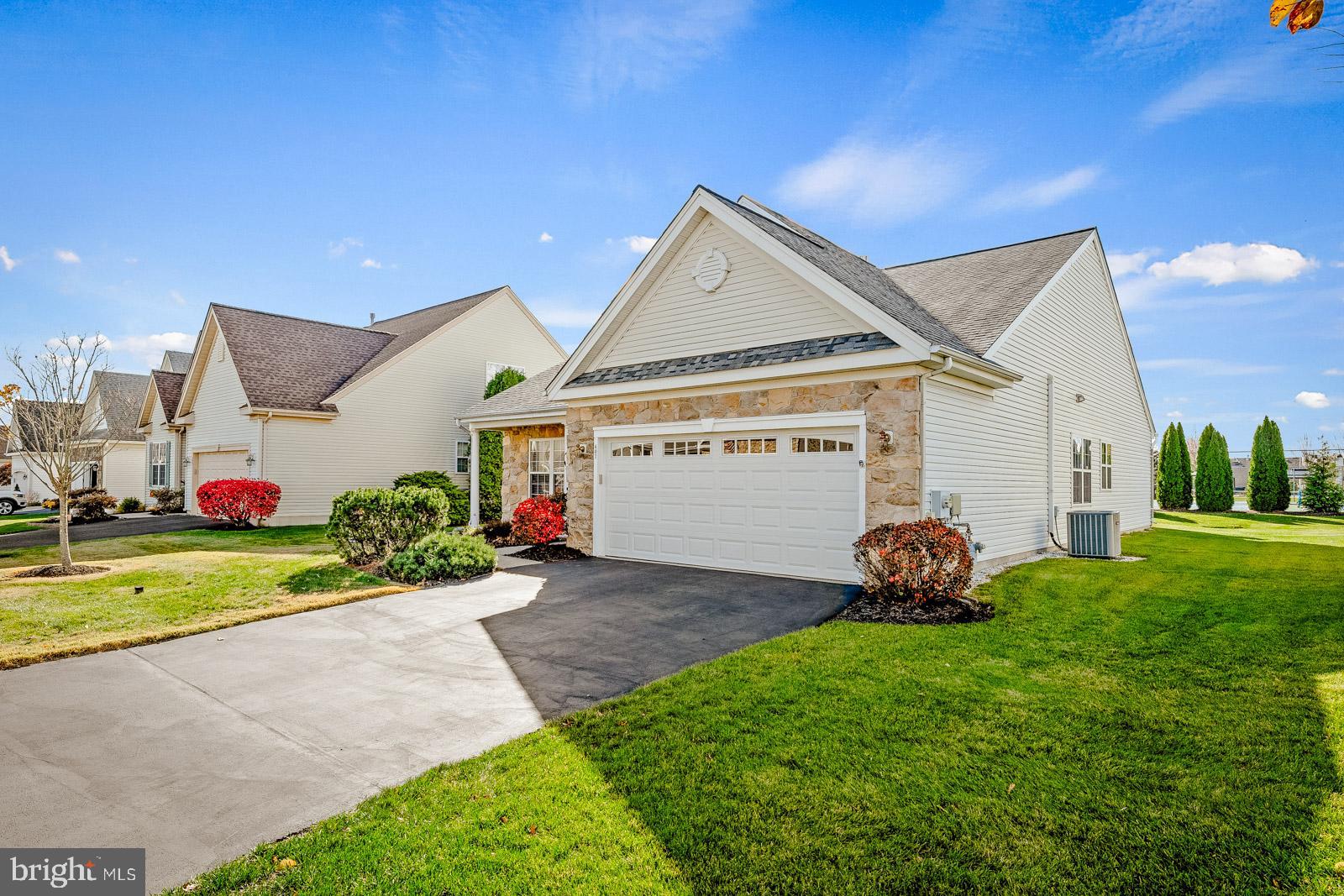 LEGACY OAKS - Residential