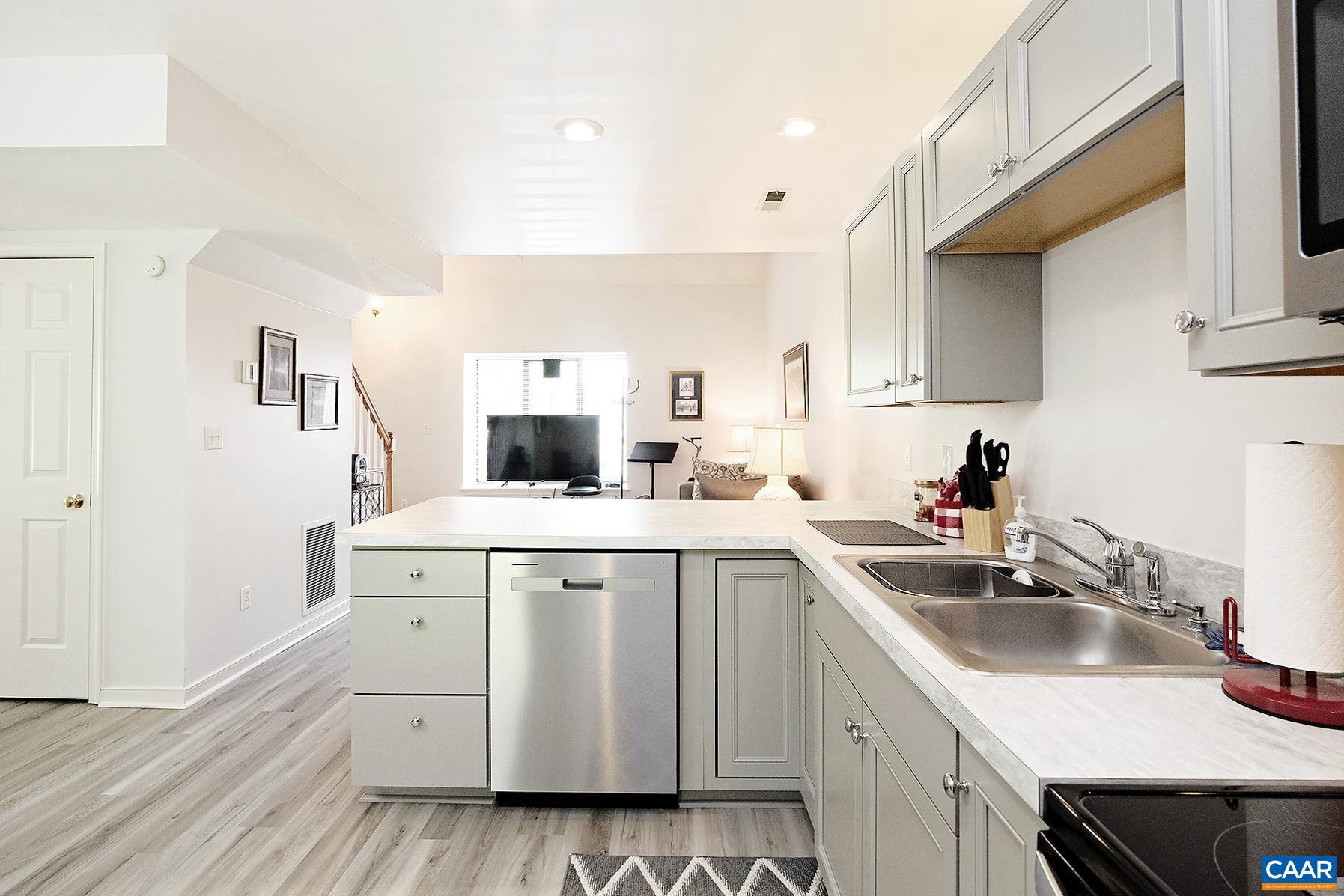 UNKNOWN - Residential Lease