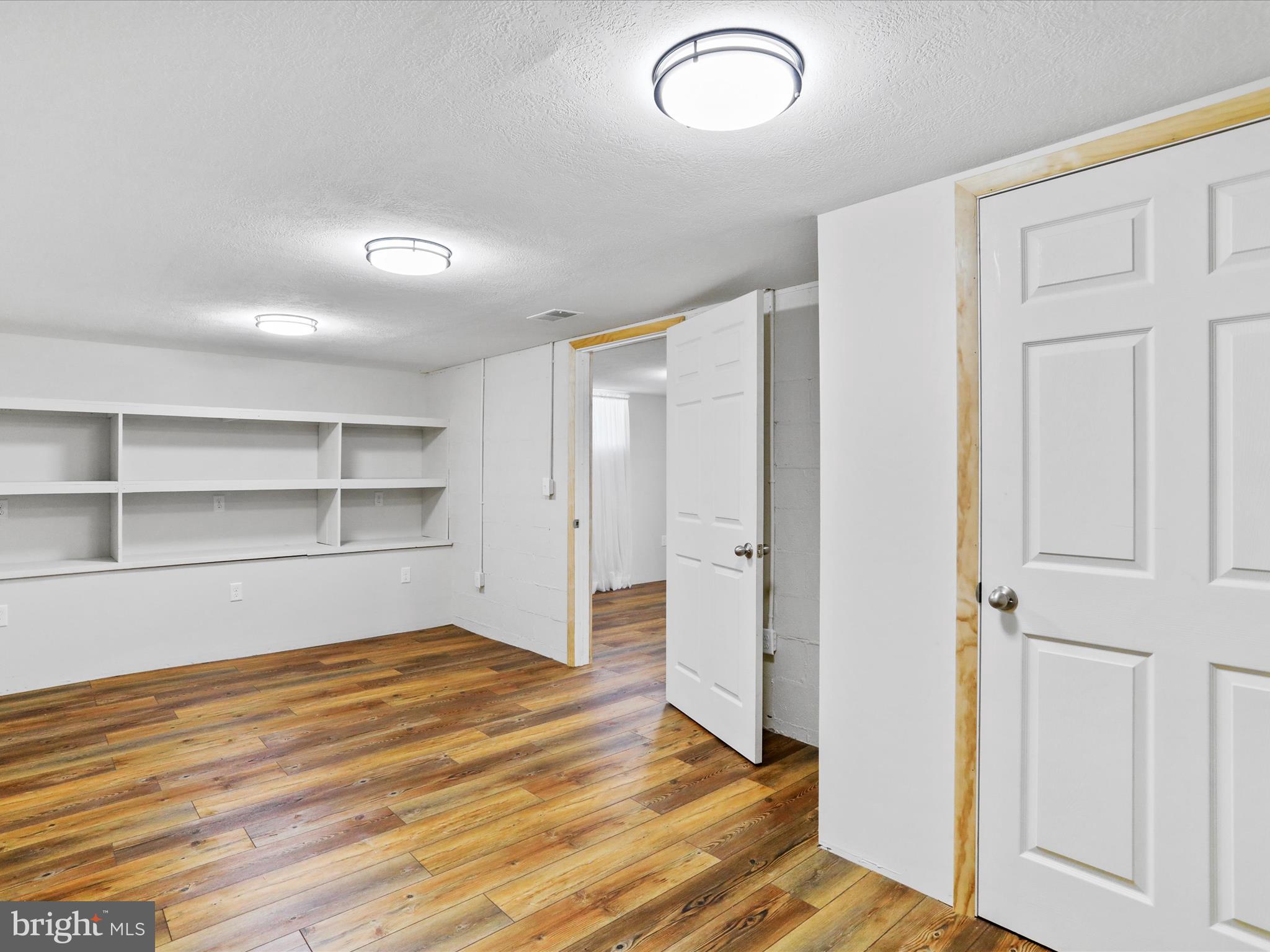 WEST END - Residential