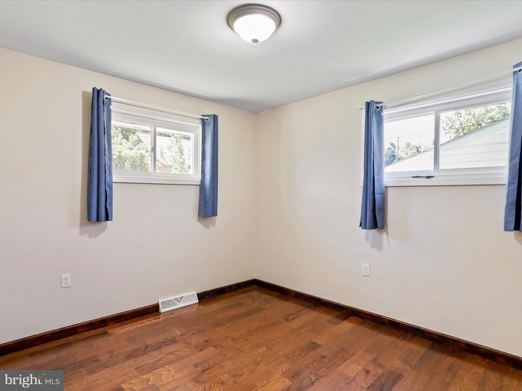 WEST END - Residential