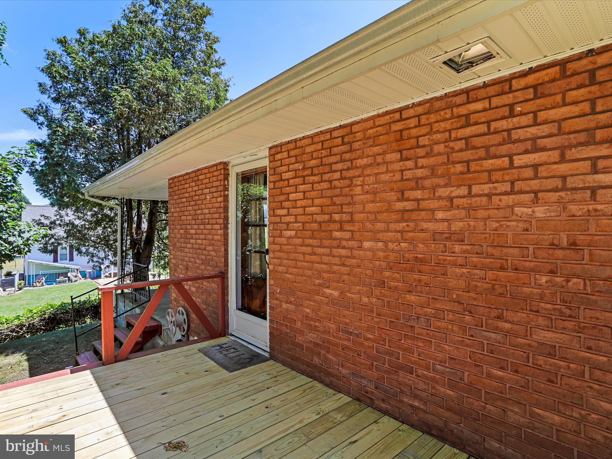 WEST END - Residential