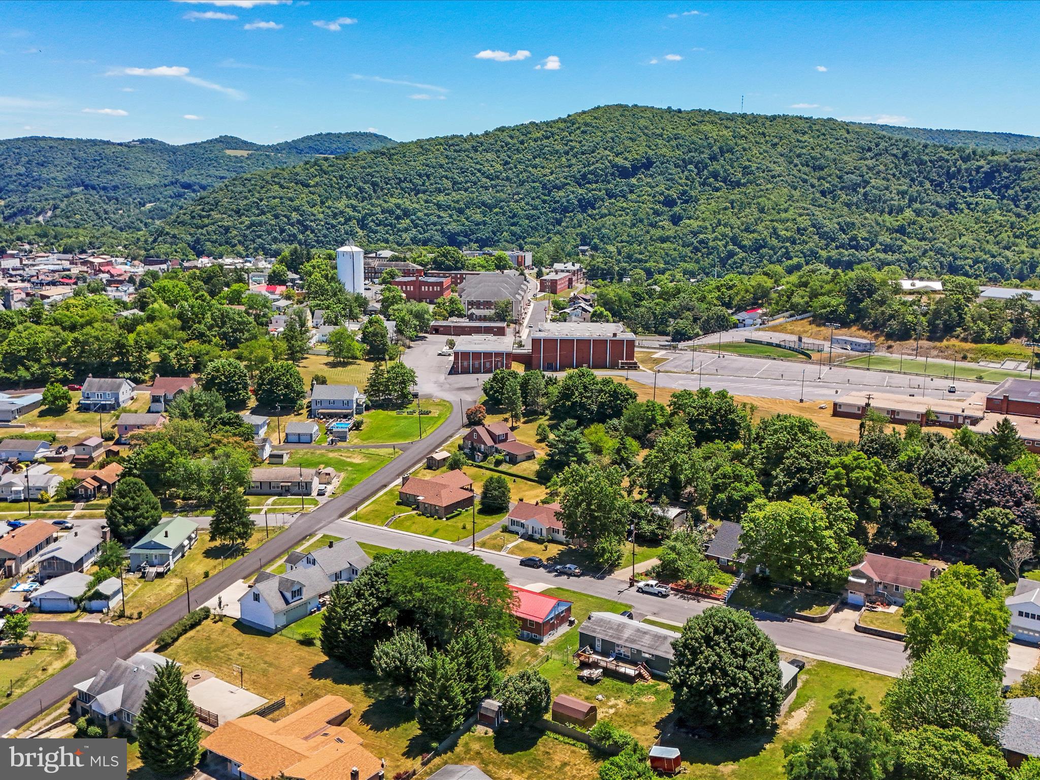 WEST END - Residential