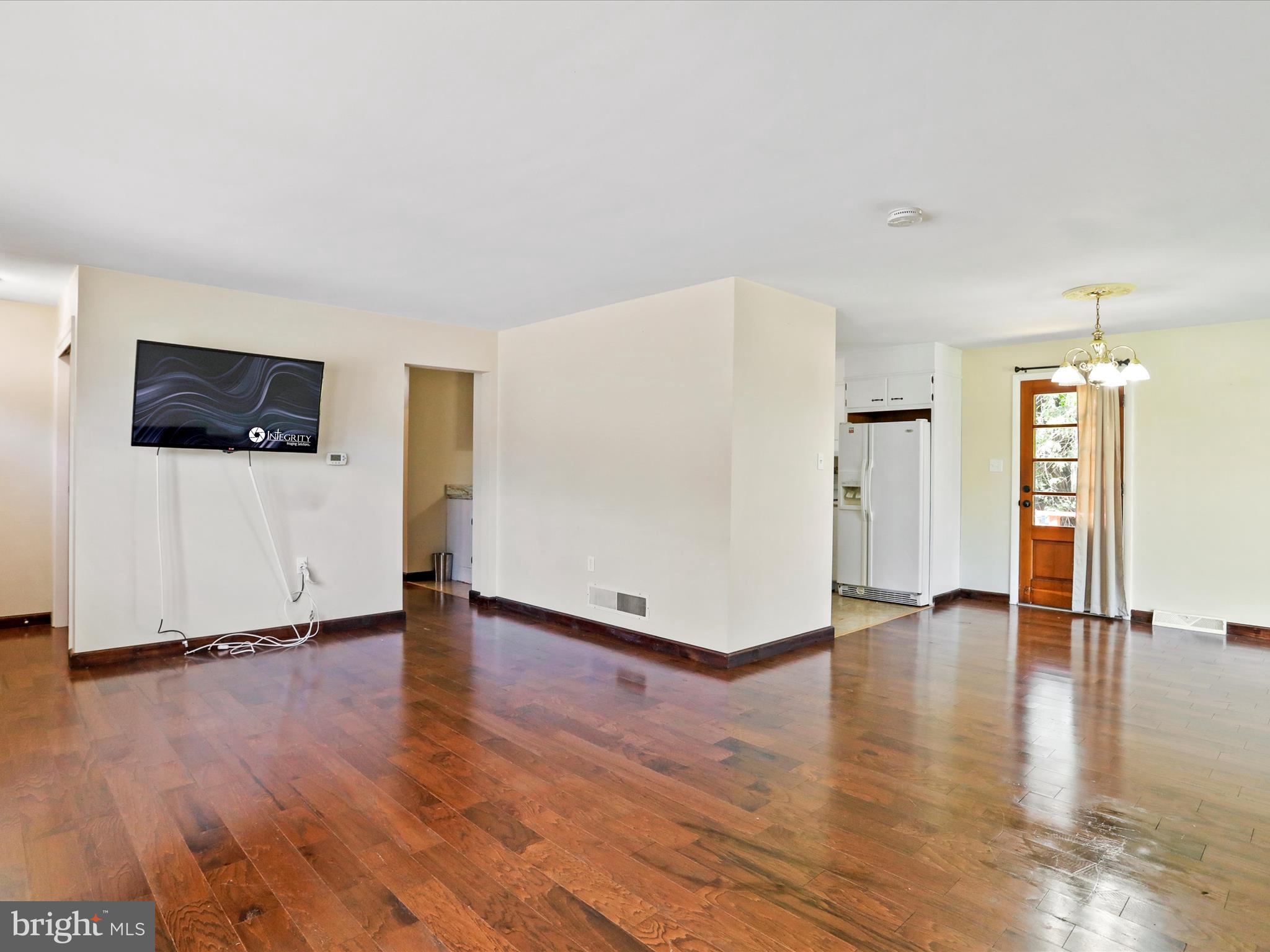 WEST END - Residential