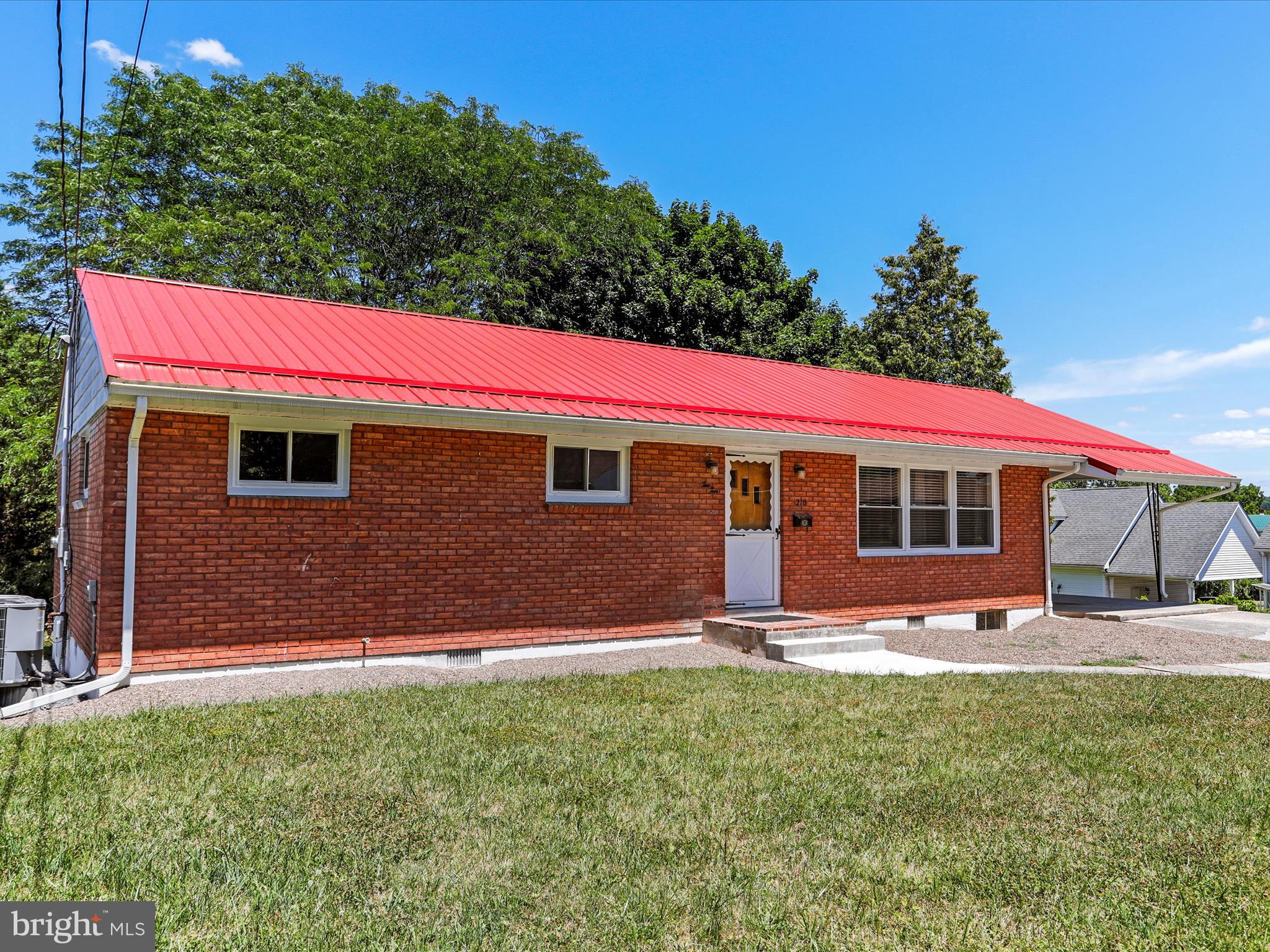 WEST END - Residential