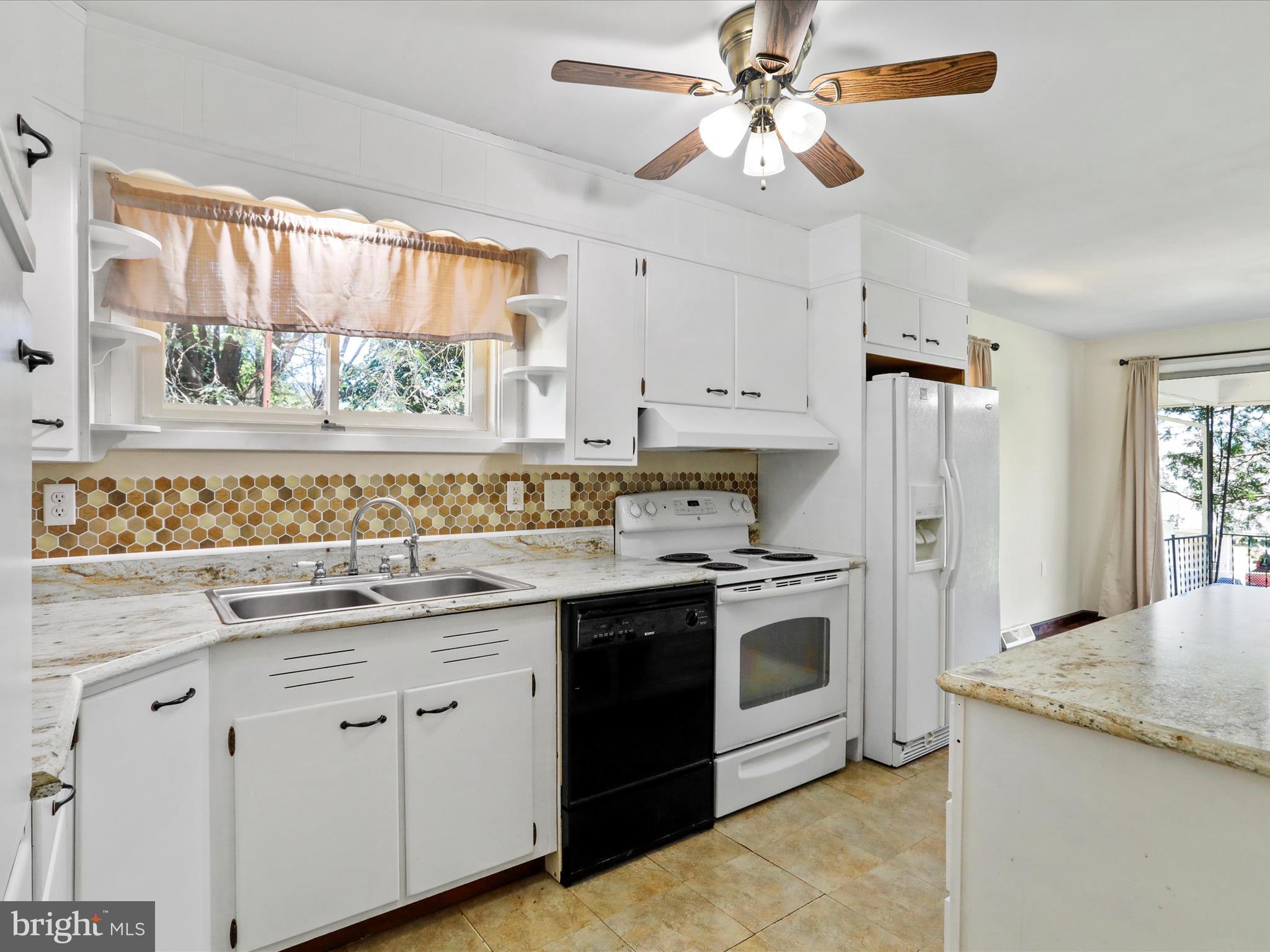 WEST END - Residential