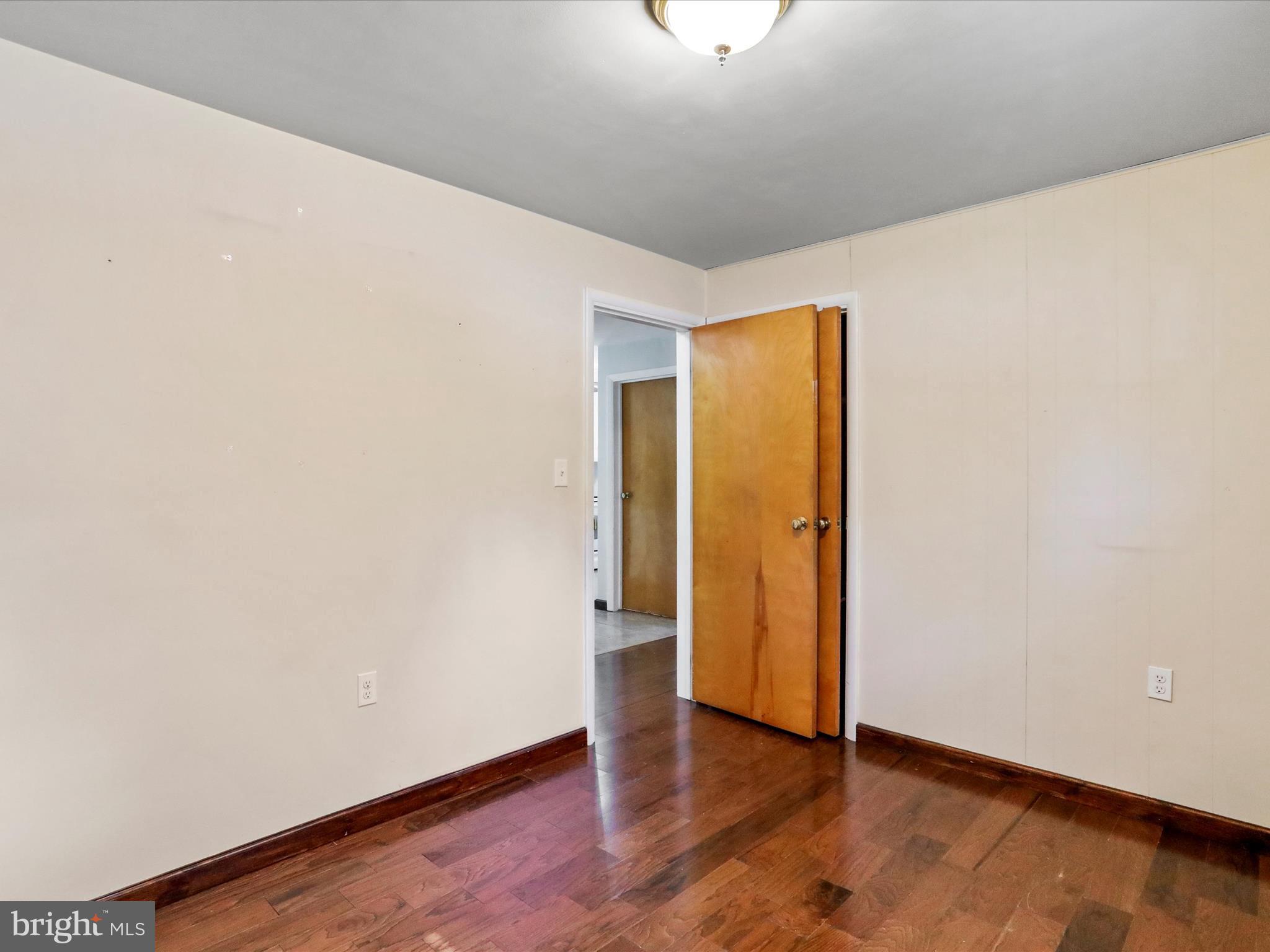 WEST END - Residential