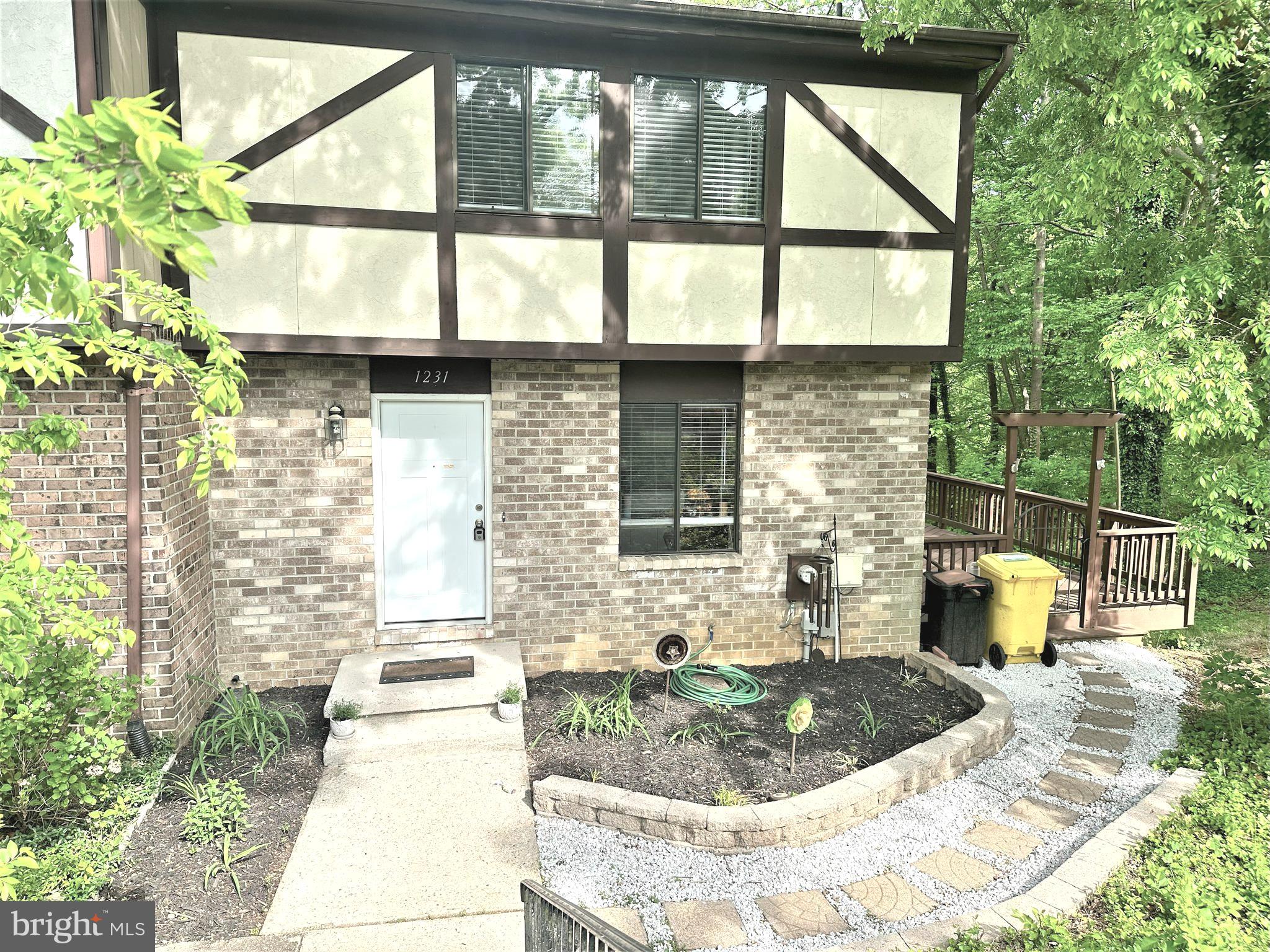 KIMBERLY WOODS VILLAGE - Residential