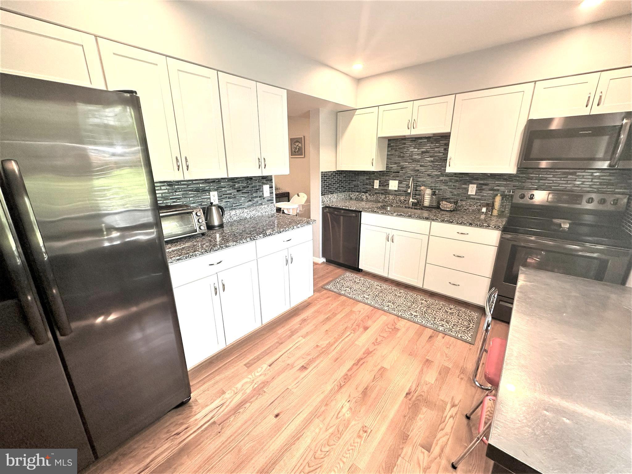 KIMBERLY WOODS VILLAGE - Residential