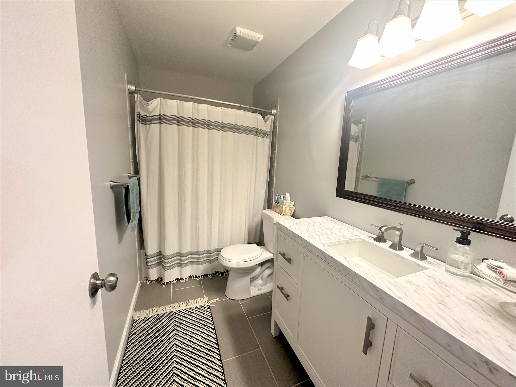 KIMBERLY WOODS VILLAGE - Residential