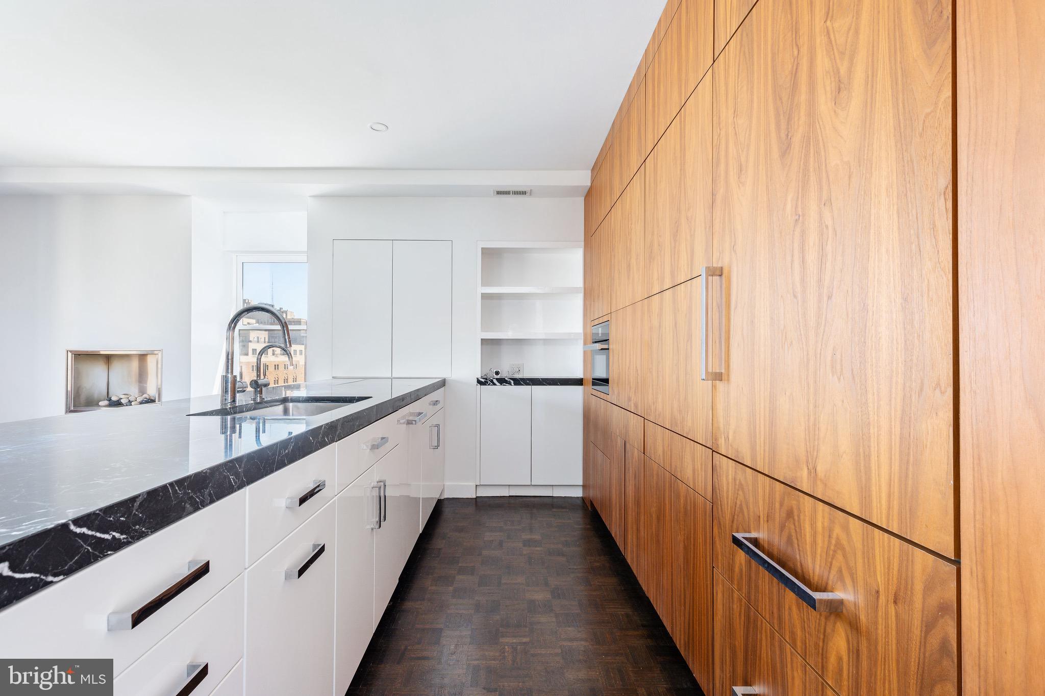 RITTENHOUSE SQUARE - Residential Lease