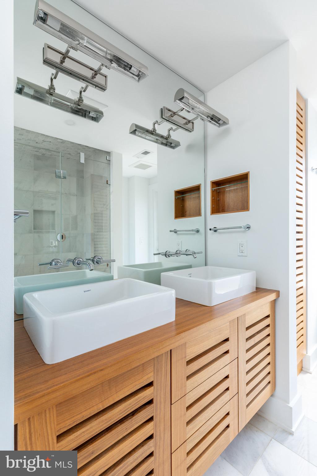 RITTENHOUSE SQUARE - Residential Lease