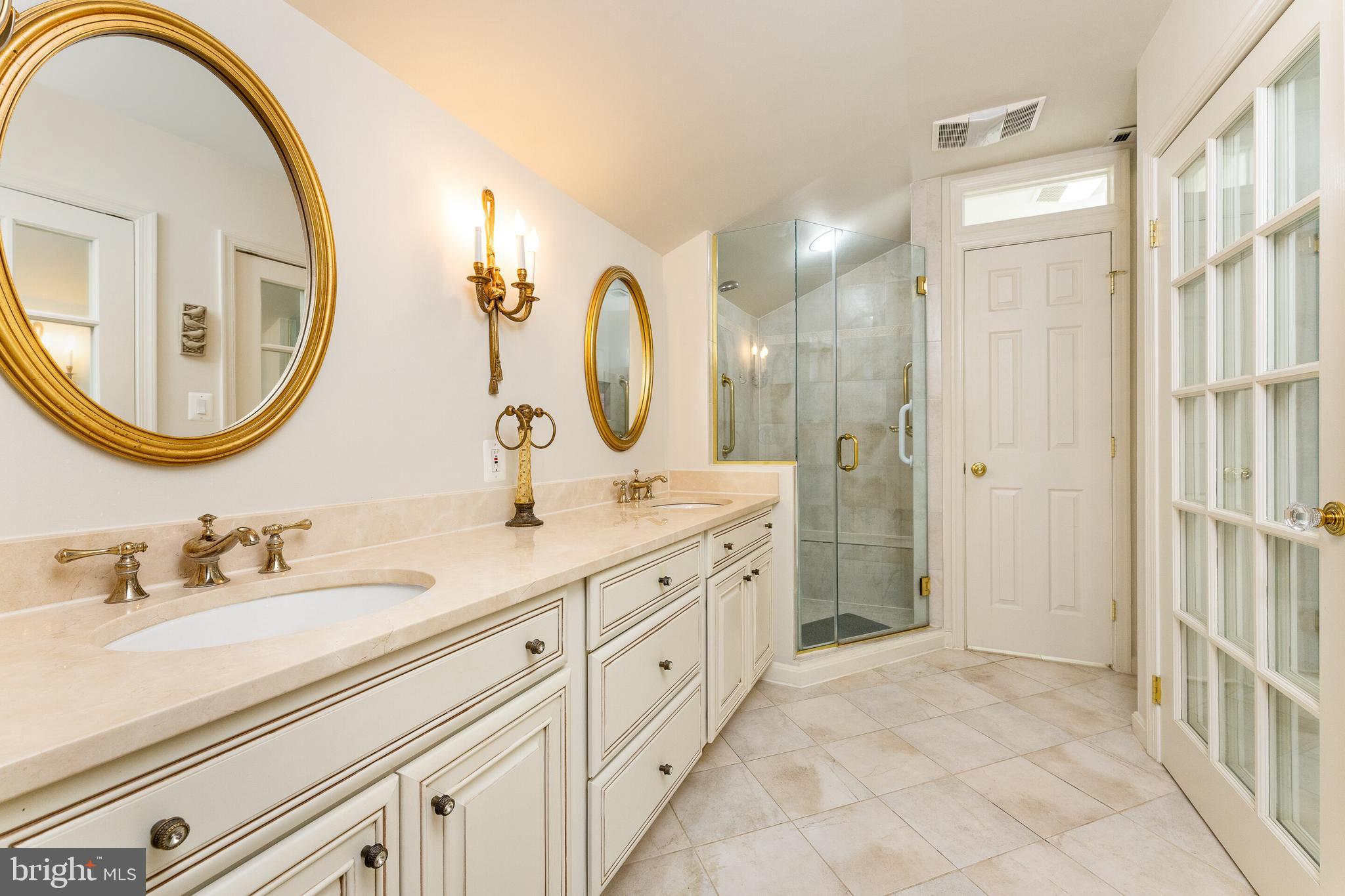 DOMINION VILLA - Residential