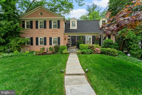 7223 Van Ness Court, McLean, VA MLS: VAFX2232846