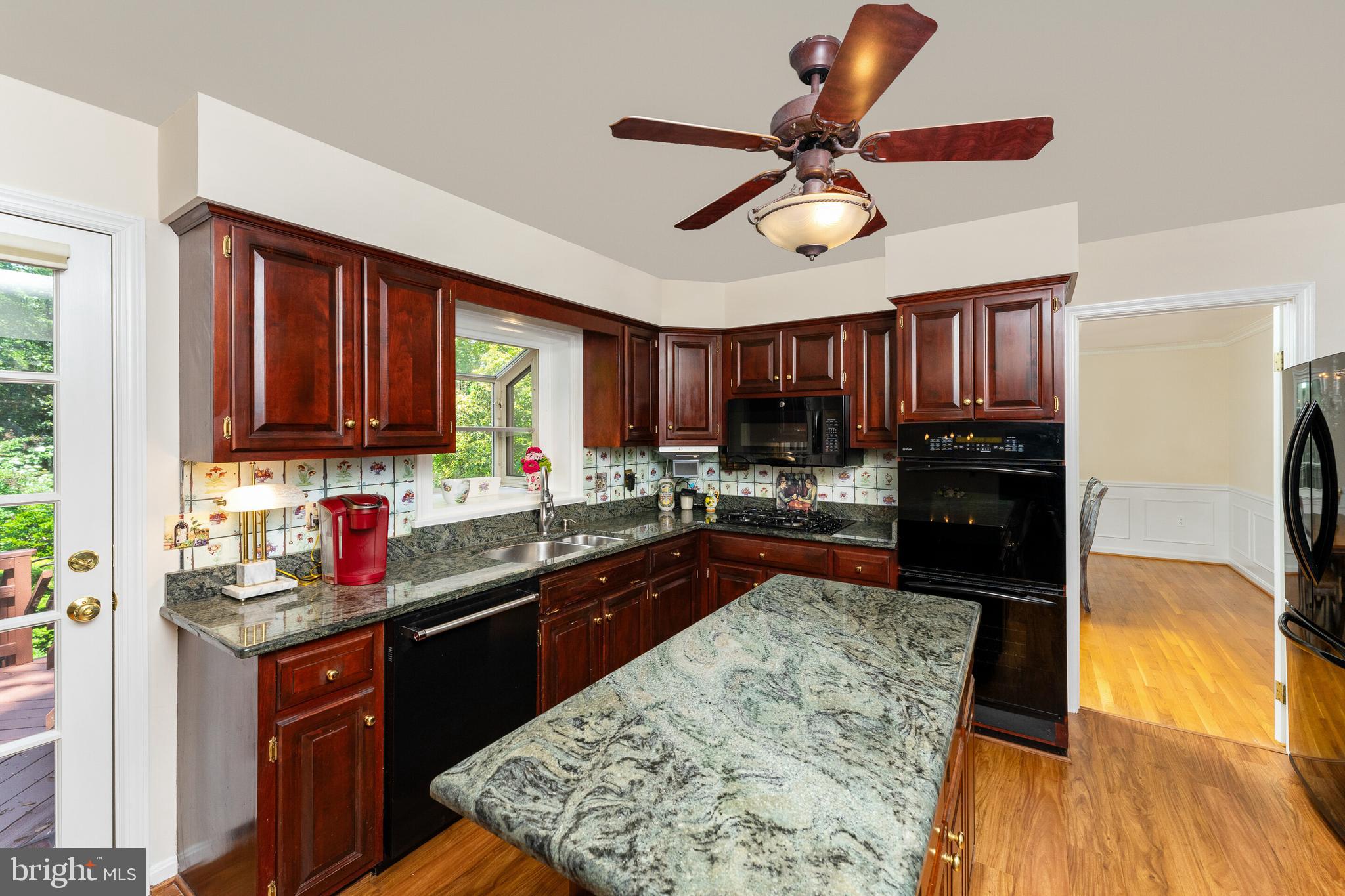 DOMINION VILLA - Residential