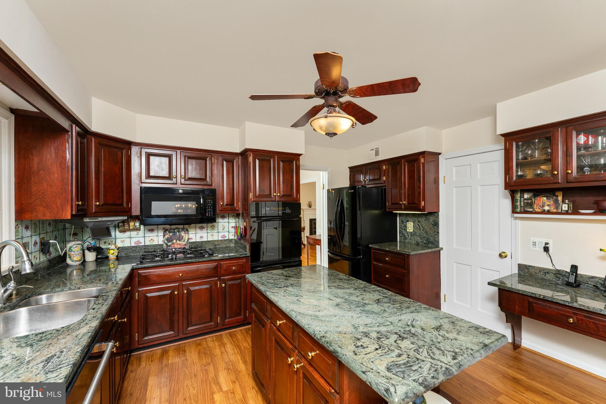 DOMINION VILLA - Residential