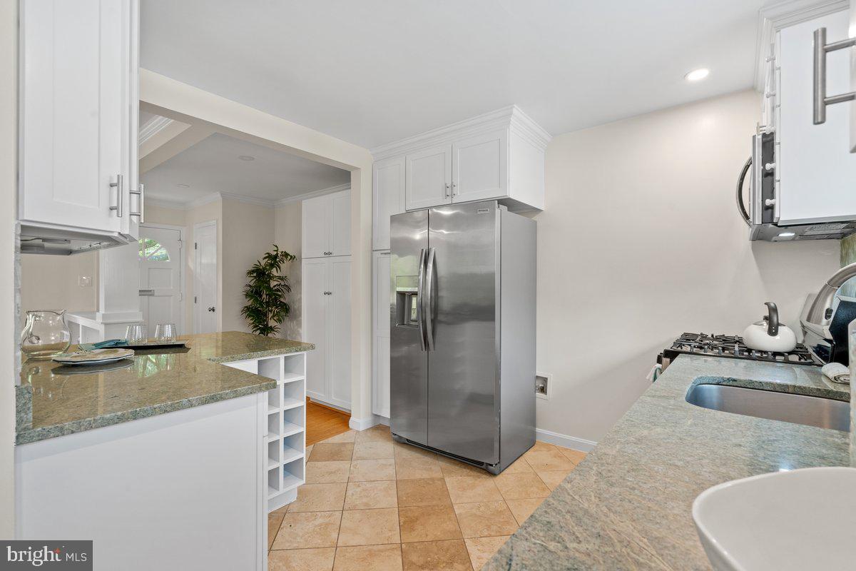 HOLLIN HALL VILLAGE - Residential