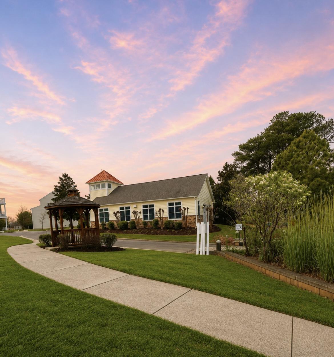 CREEKSIDE - Residential