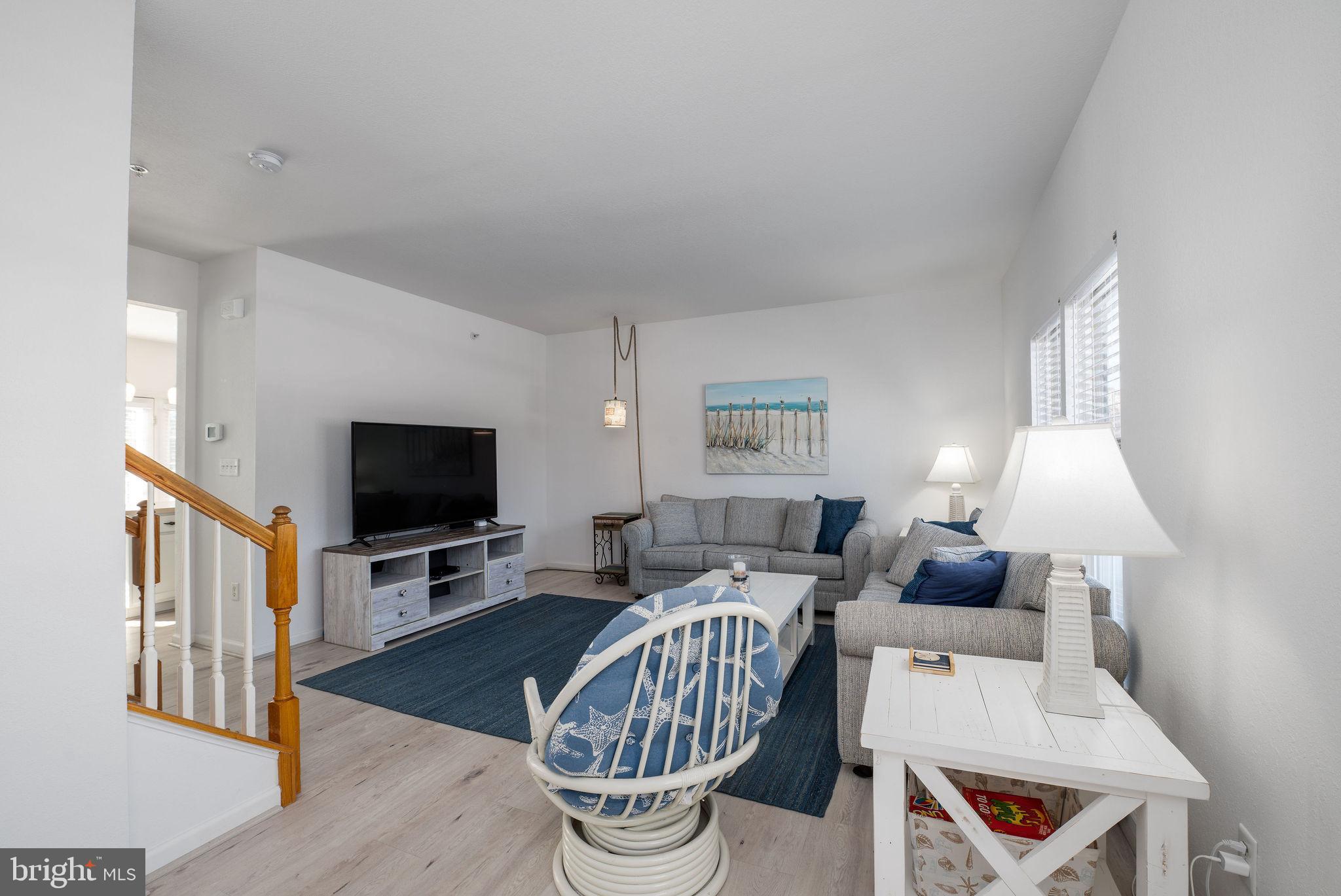 CREEKSIDE - Residential