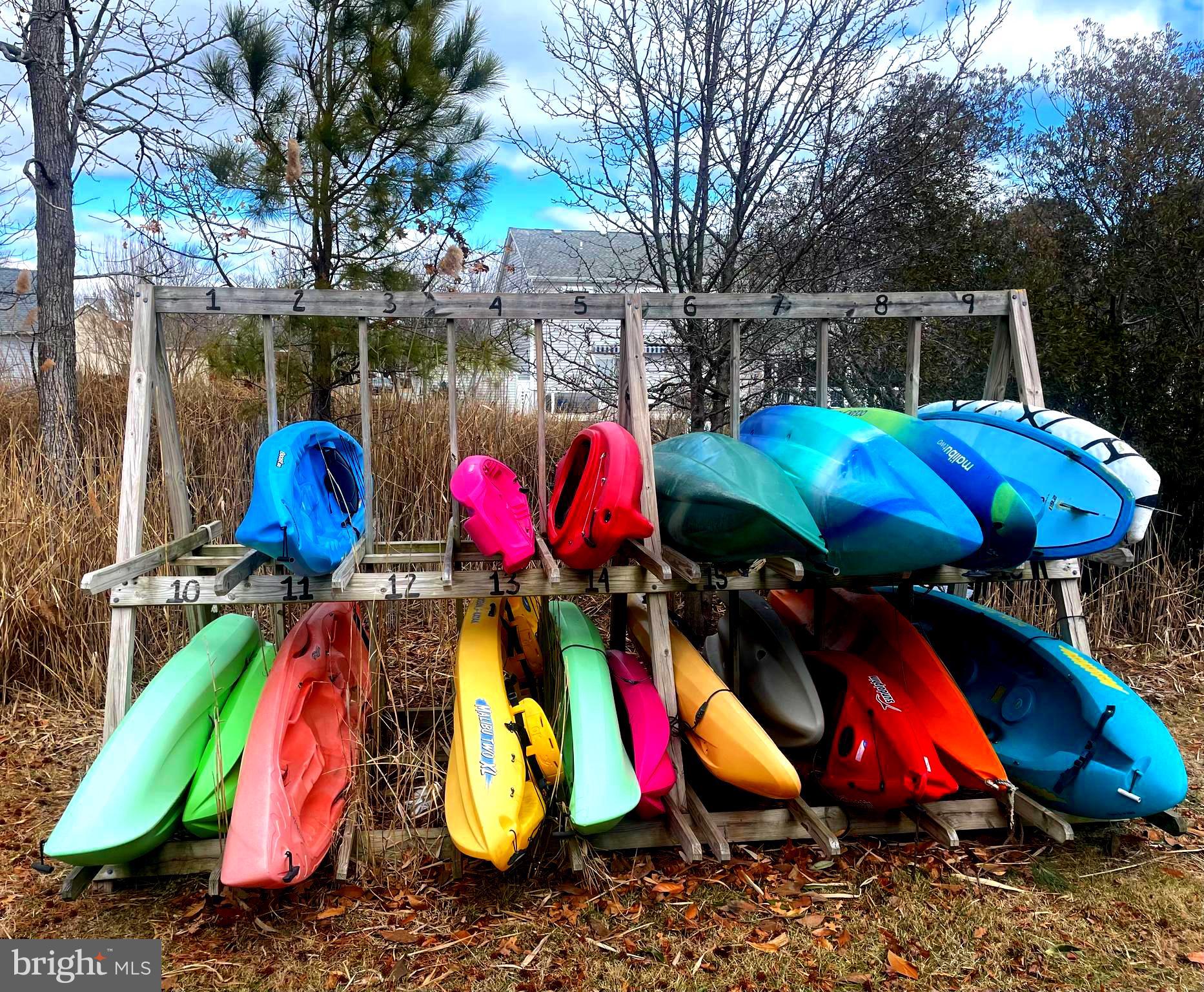 CREEKSIDE - Residential