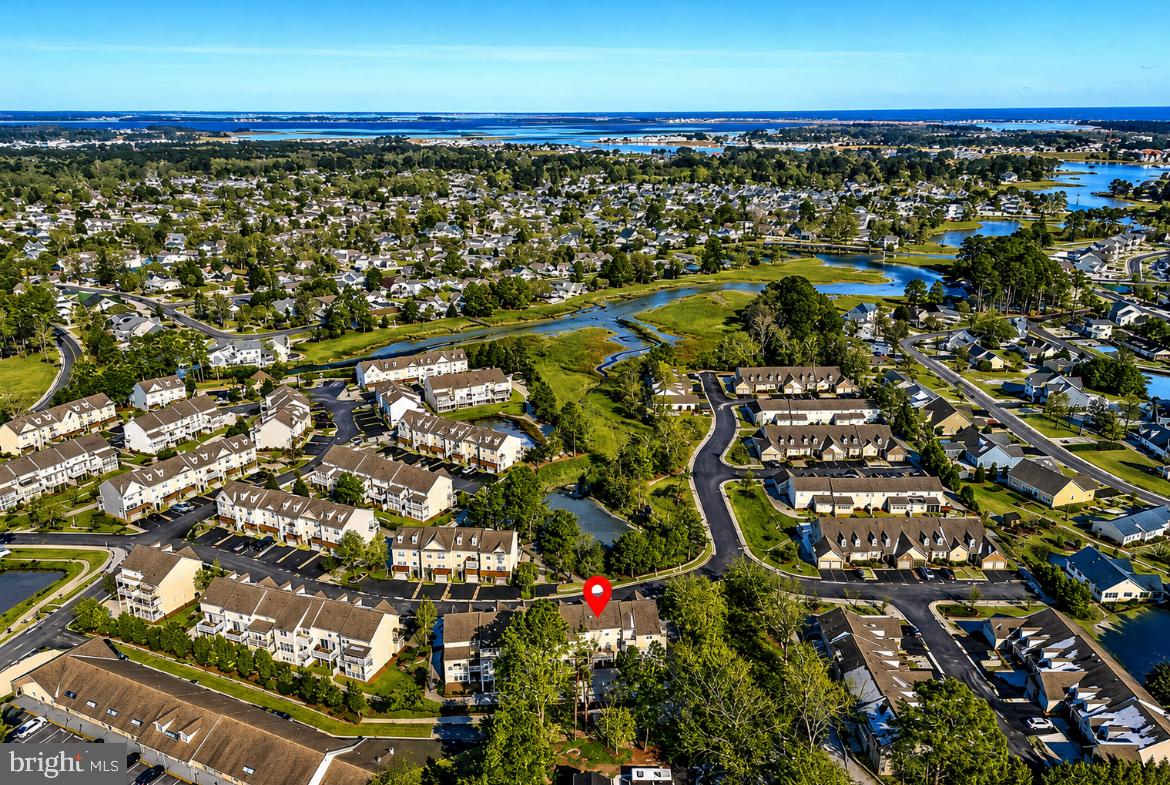 CREEKSIDE - Residential