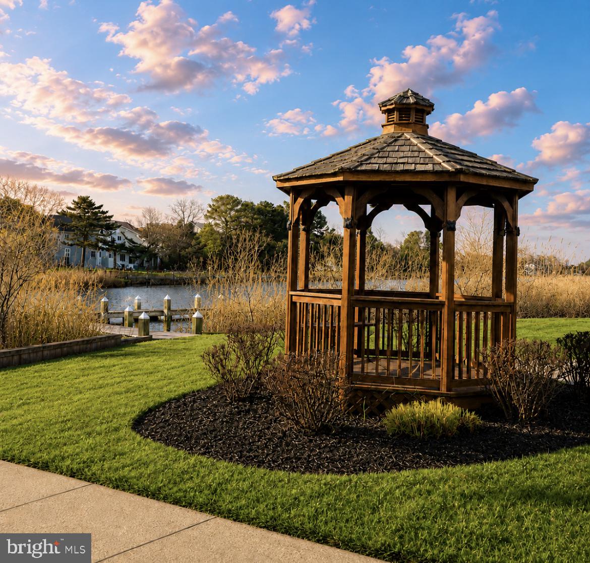 CREEKSIDE - Residential