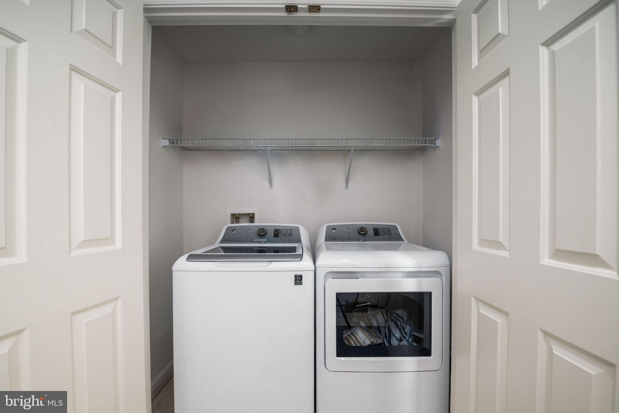 CREEKSIDE - Residential