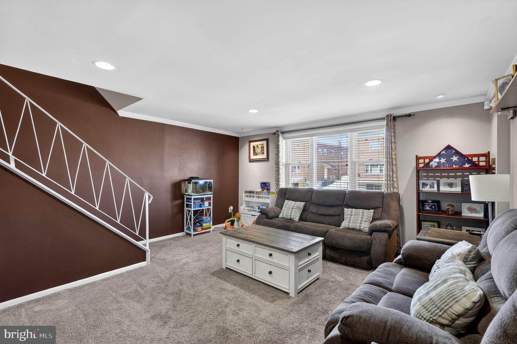 HOLME CIRCLE - Residential