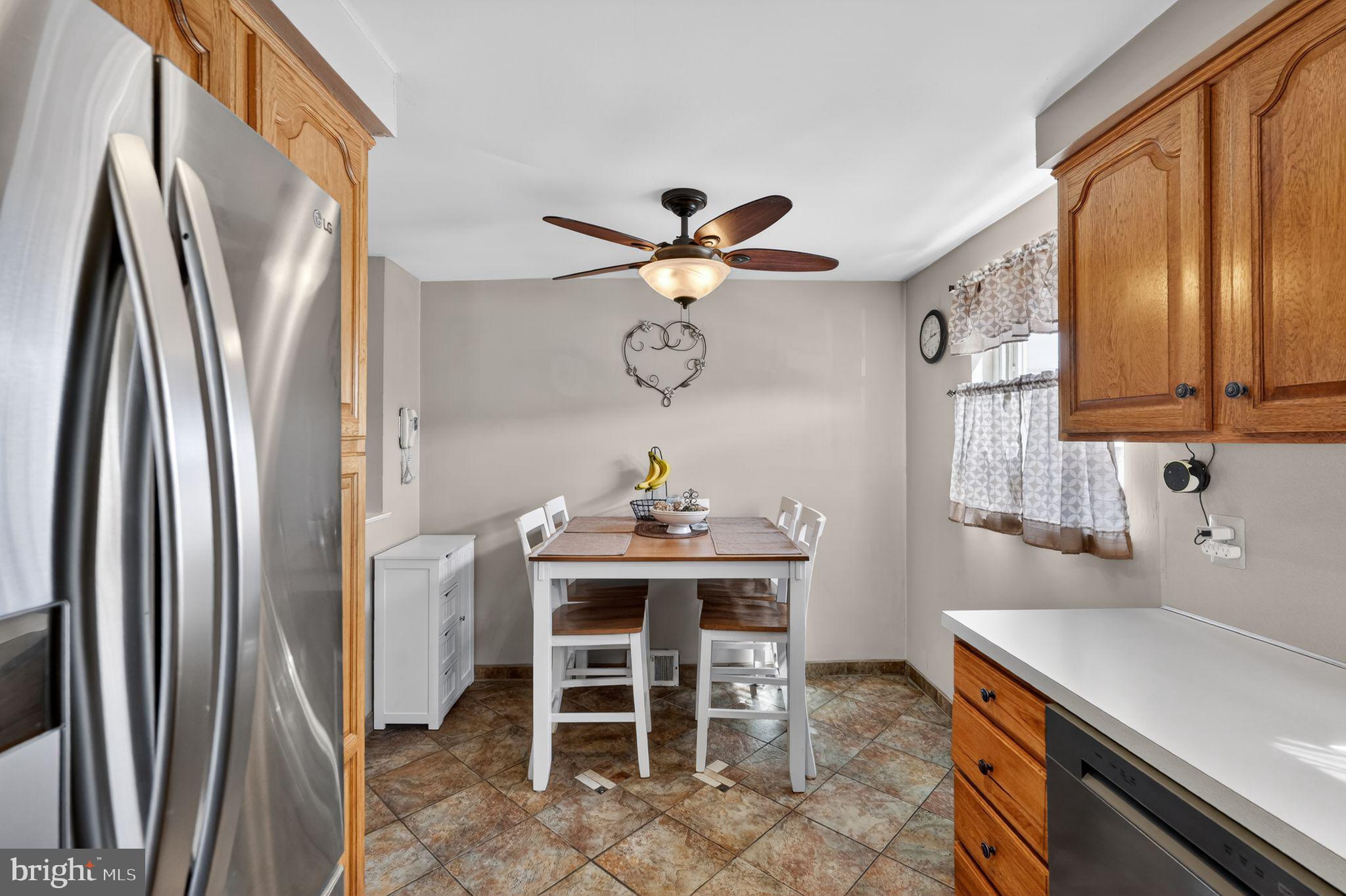 HOLME CIRCLE - Residential