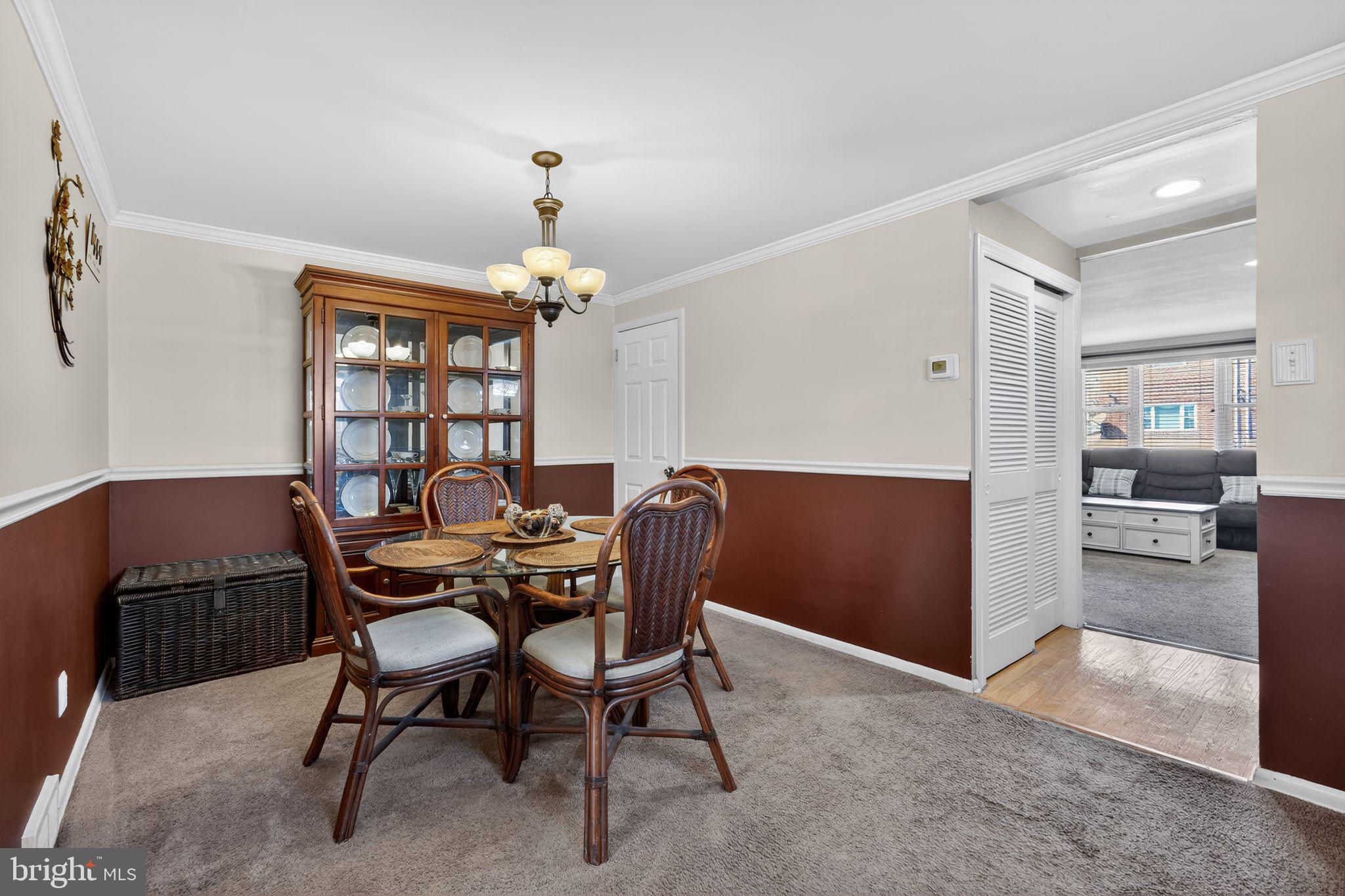 HOLME CIRCLE - Residential