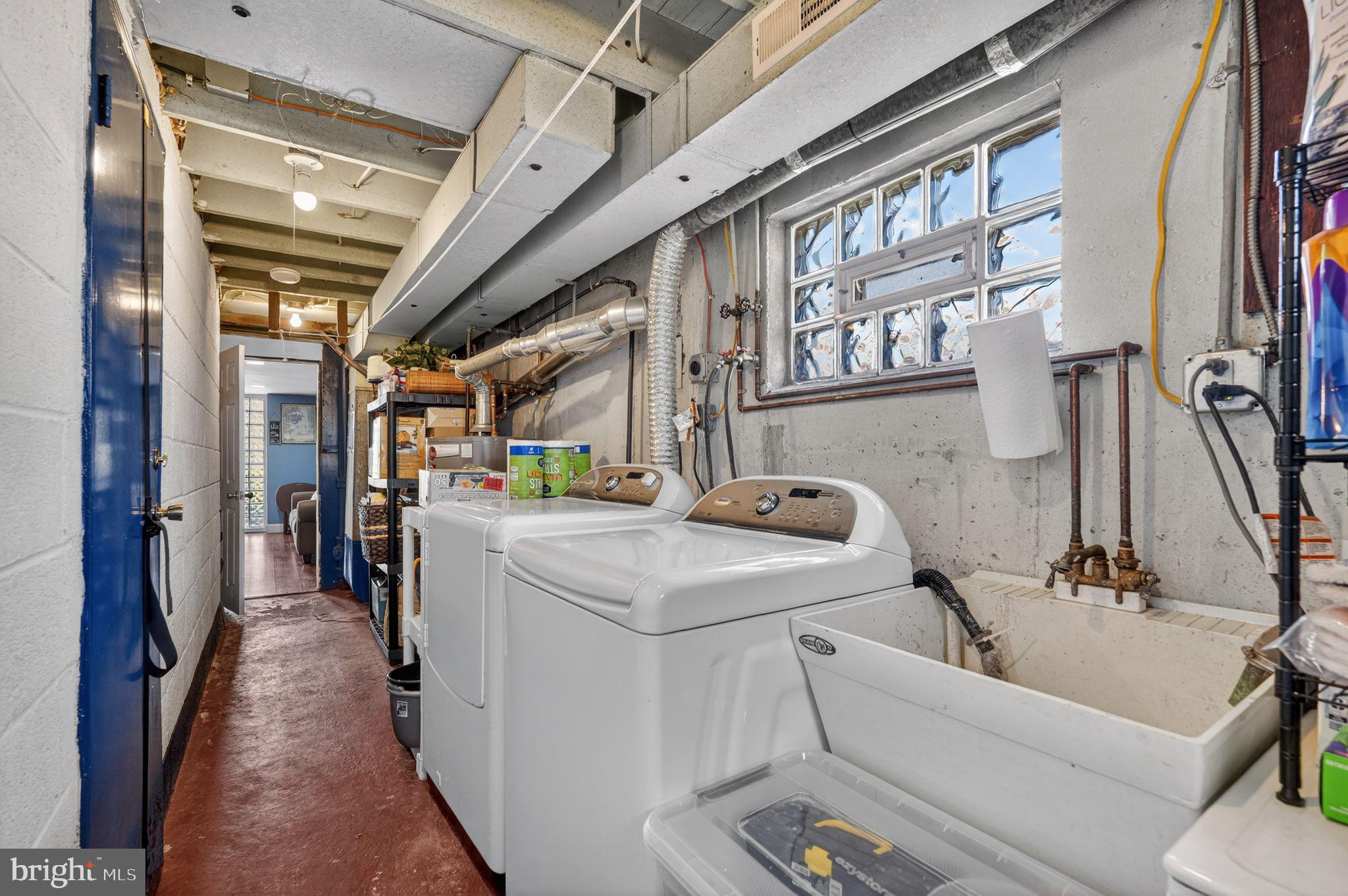 HOLME CIRCLE - Residential