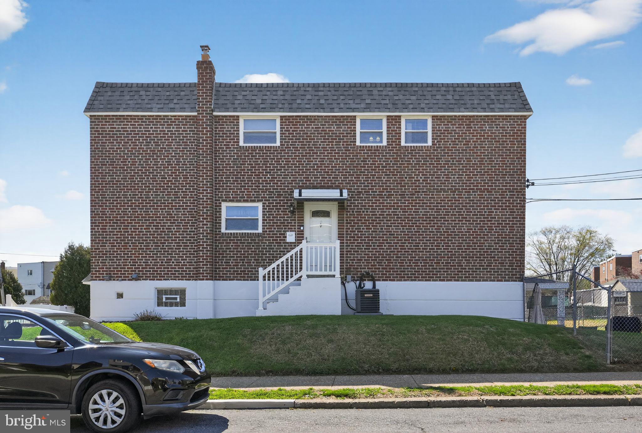 HOLME CIRCLE - Residential