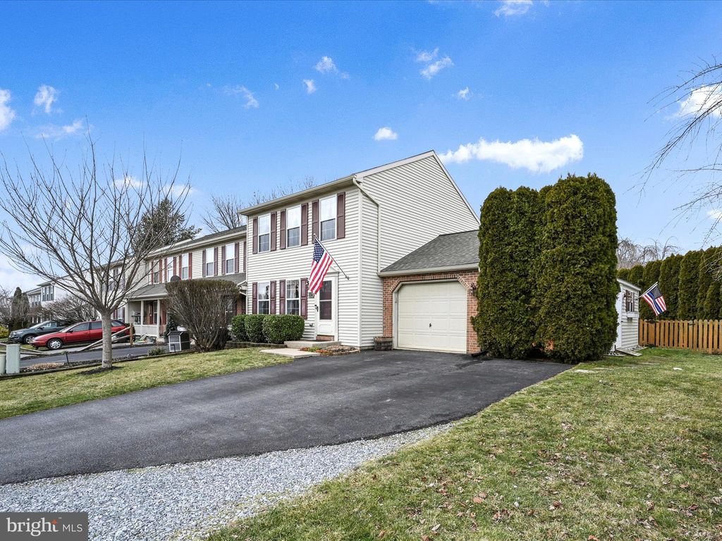 Photo of 138 Chelmsford Drive, Marietta, PA 17547 (MLS # PALA2047346)