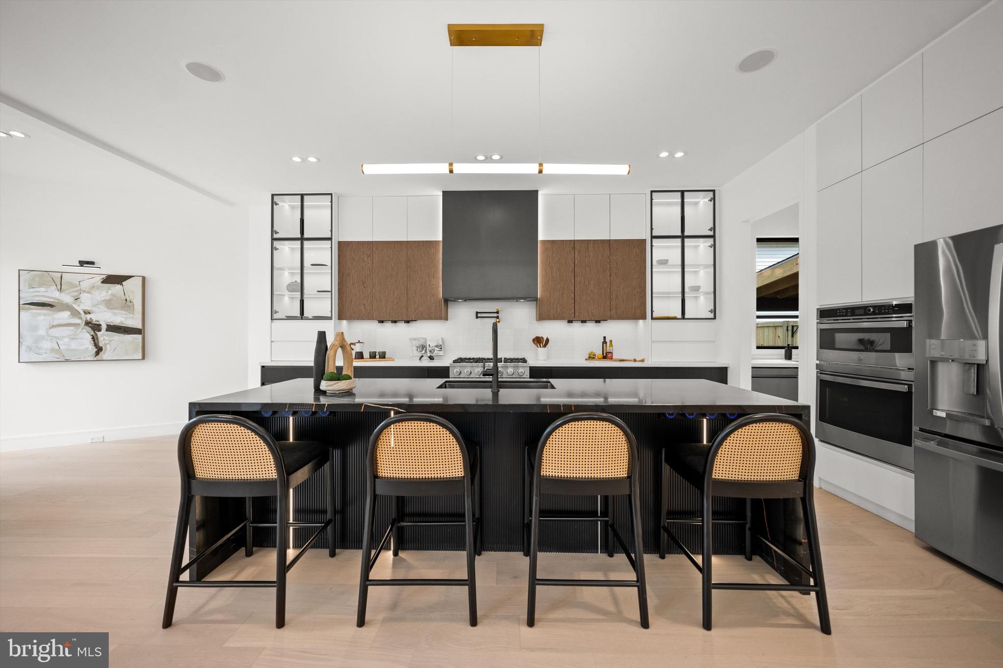 WEST LAWN - Residential