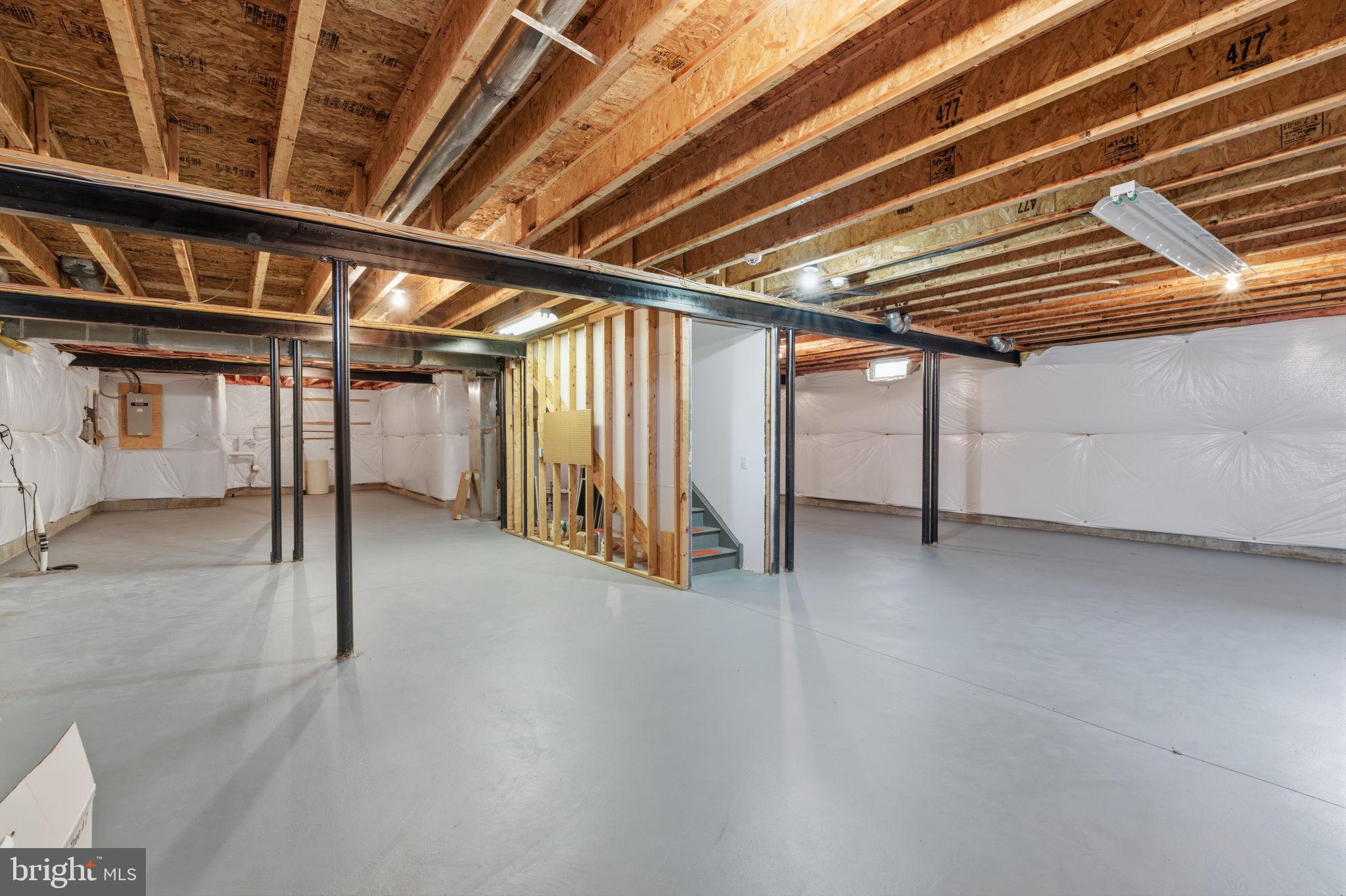 TRADITIONS AT WASH - Residential