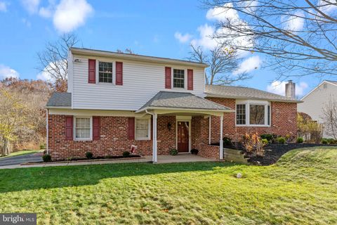 292 OLD MILL DRIVE LANGHORNE PA 19047